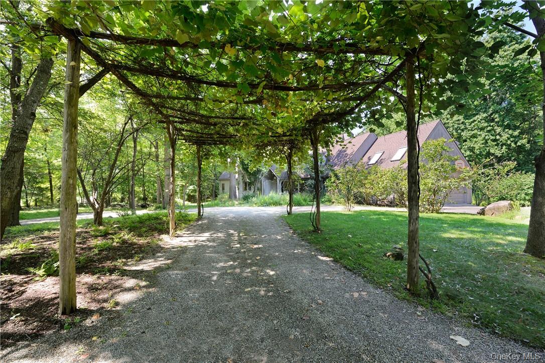 #2 photo, 50 Woods Road, Palisades , NY 10964