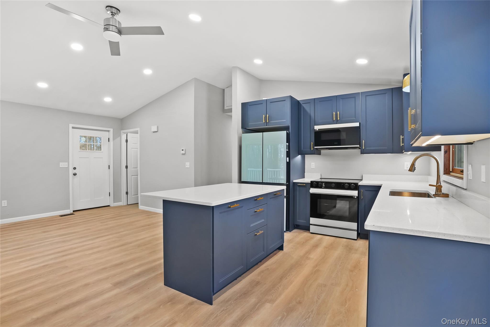 #4 photo, 18 Homewood Avenue, Newburgh , NY 12550