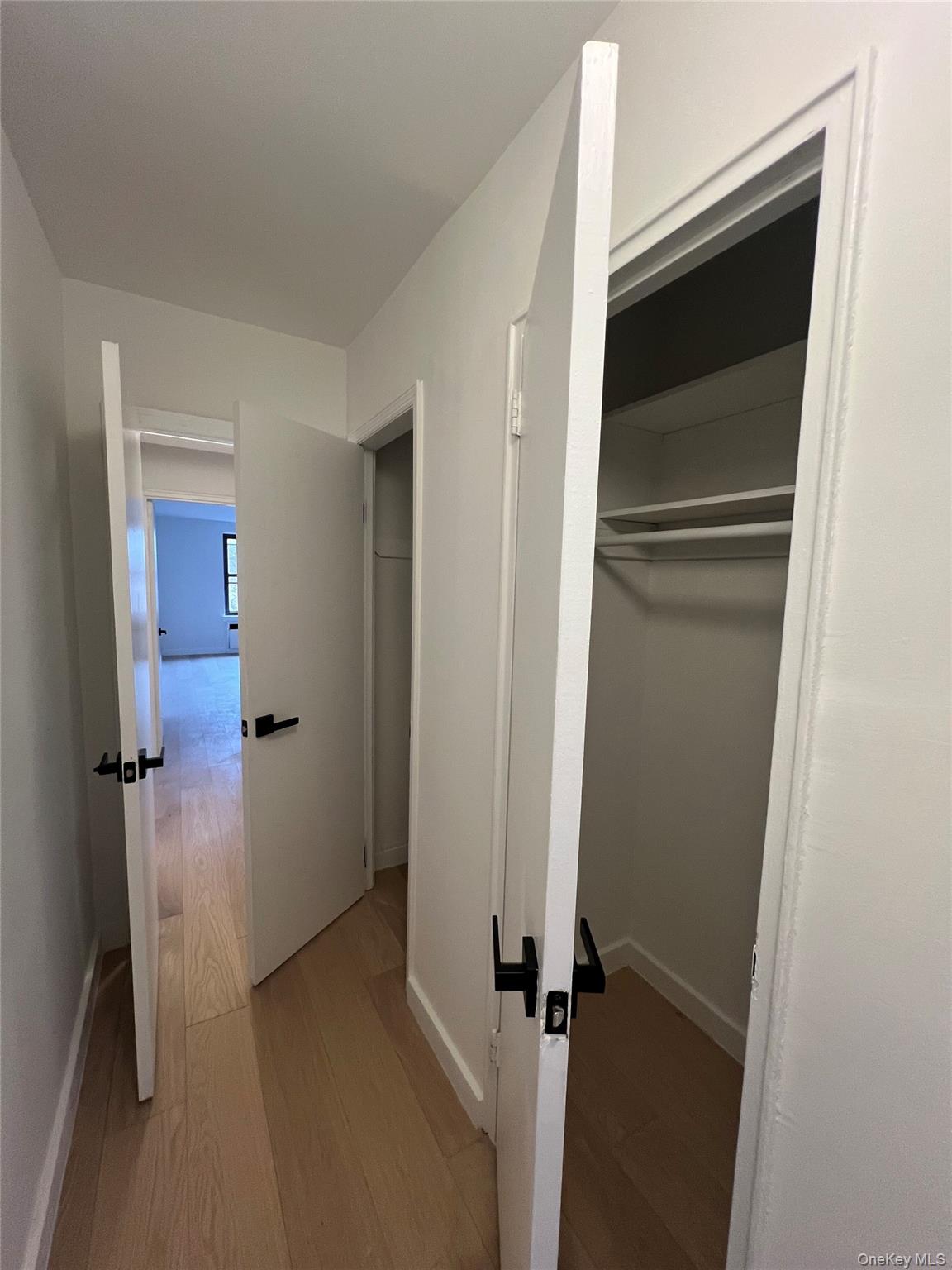 #15 photo, 445 W 240th Street, 布朗士 Bronx , NY 10463