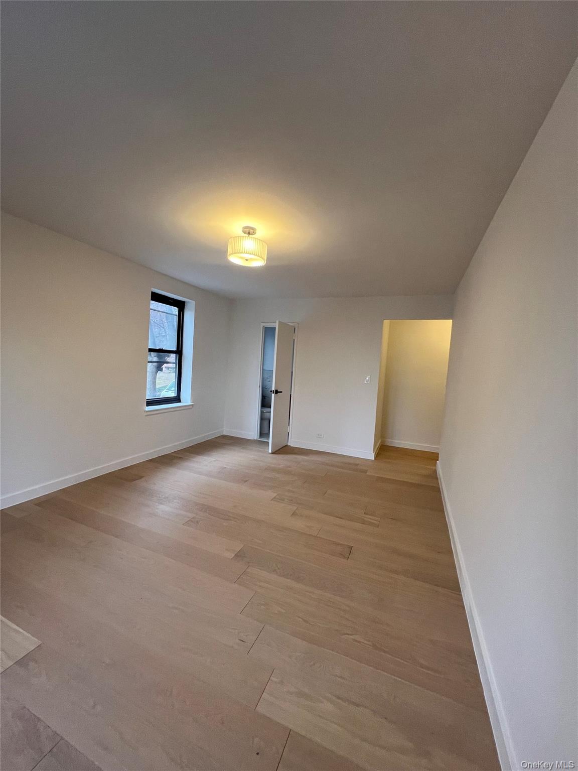 #16 photo, 445 W 240th Street, 布朗士 Bronx , NY 10463