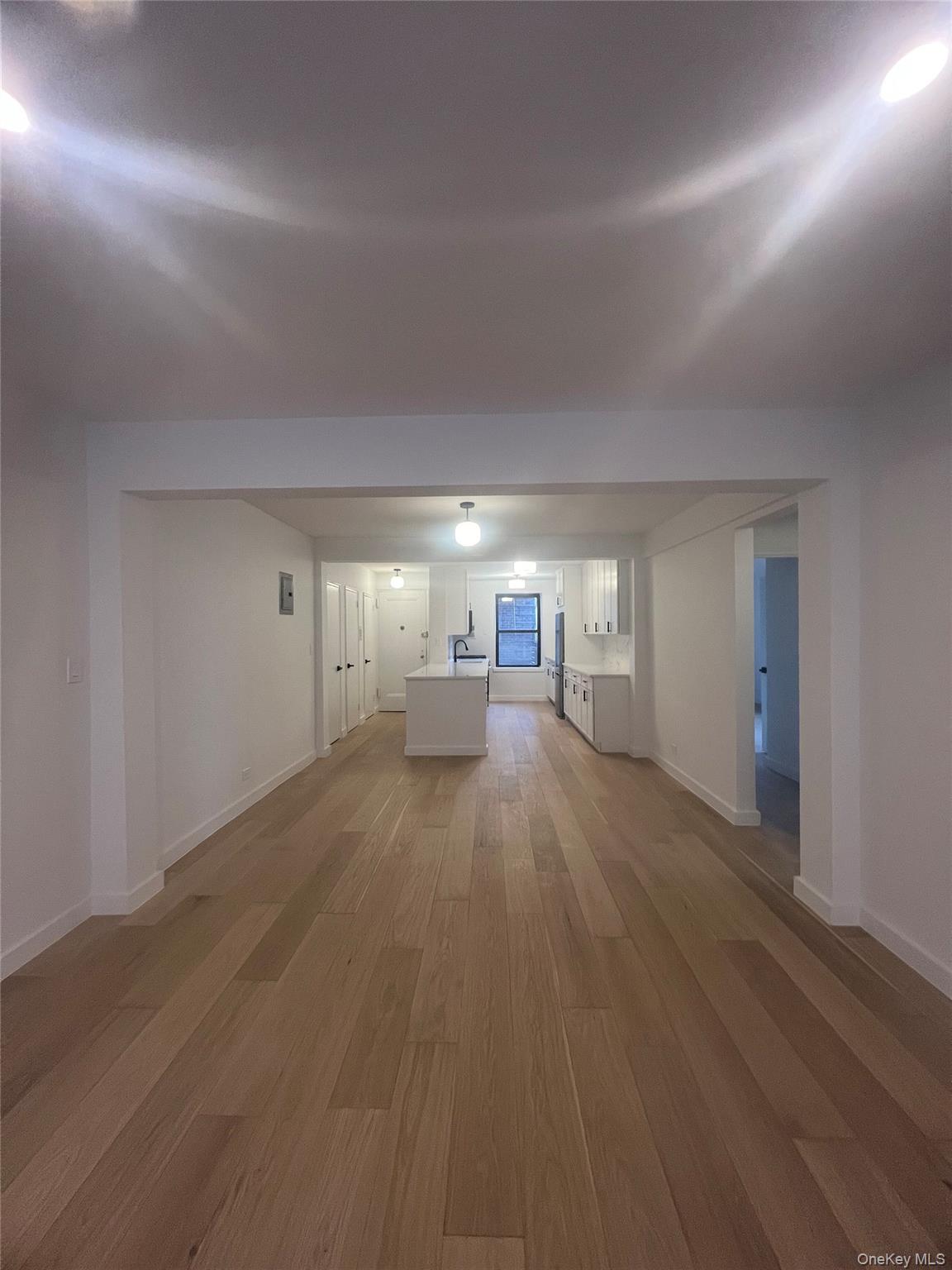 #5 photo, 445 W 240th Street, 布朗士 Bronx , NY 10463