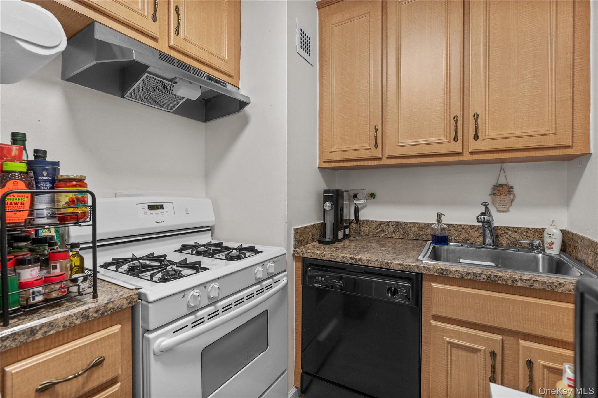 #11 photo, 100 E Hartsdale Avenue, Hartsdale , NY 10530