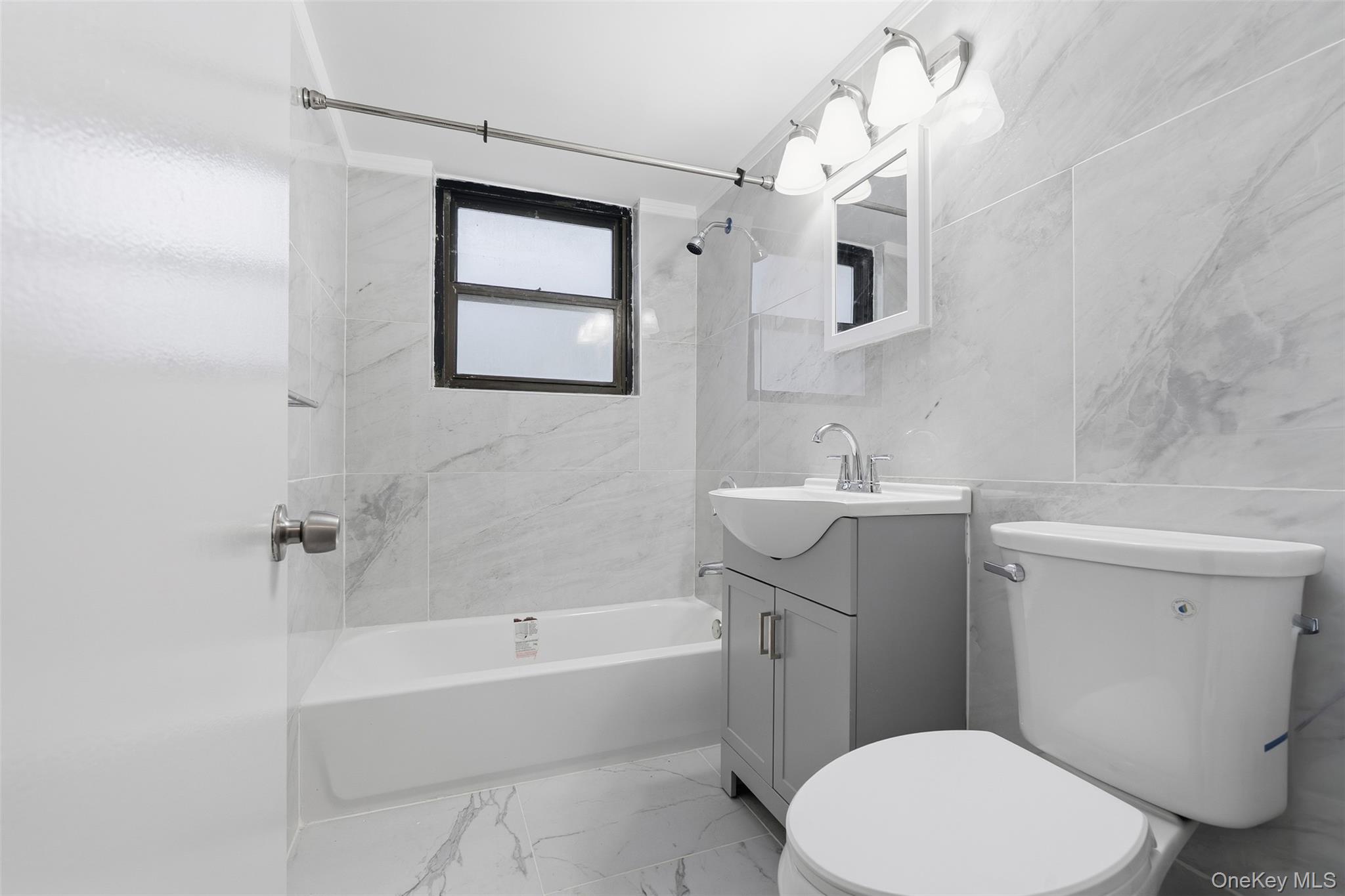 #10 photo, 154 Pearsall Dr, Mount Vernon , NY 10552