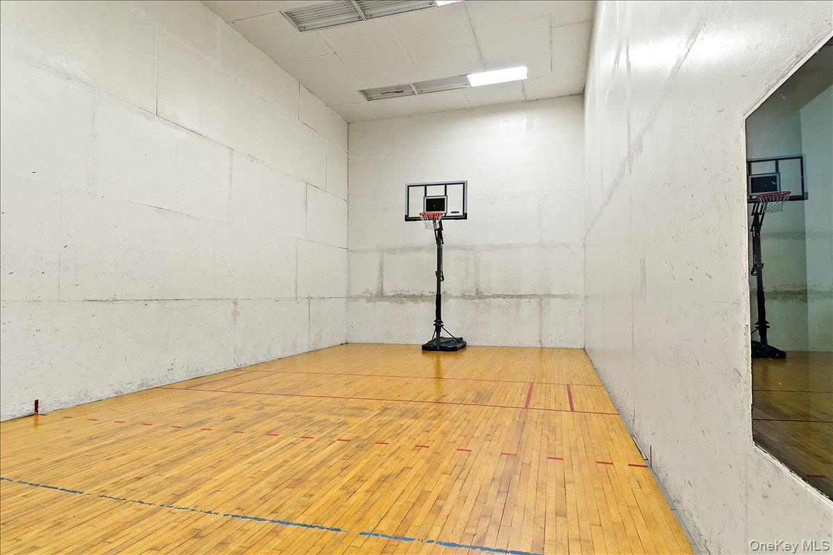 #20 photo, 154 Pearsall Dr, Mount Vernon , NY 10552