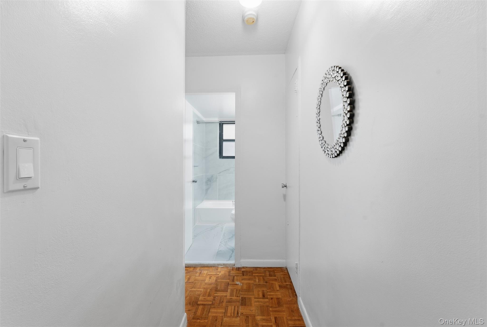 #7 photo, 154 Pearsall Dr, Mount Vernon , NY 10552