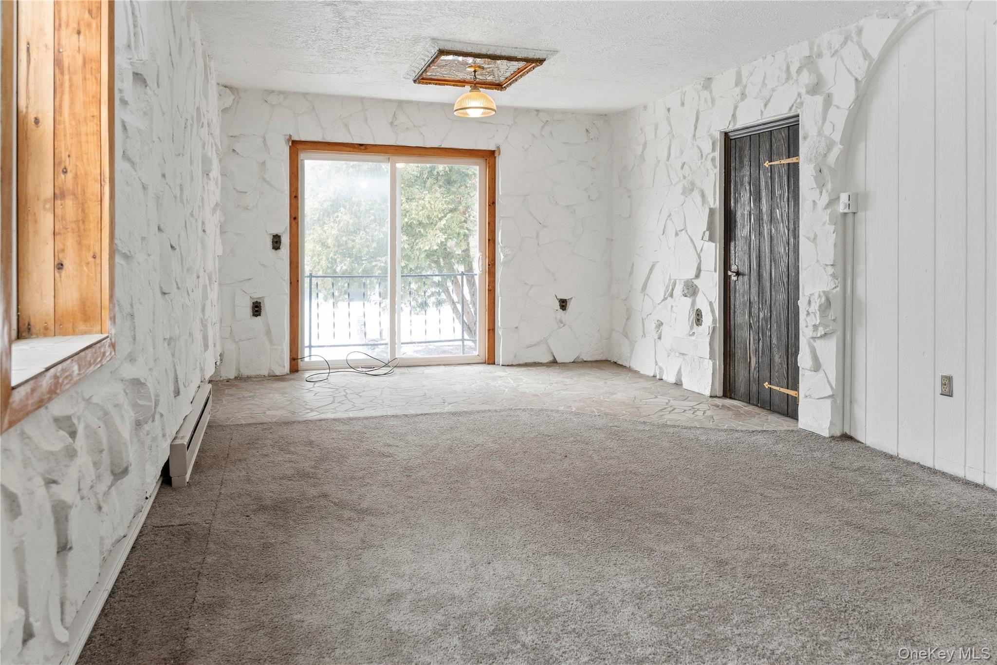 #19 photo, 378 Broadway 9W, Esopus , NY 12487