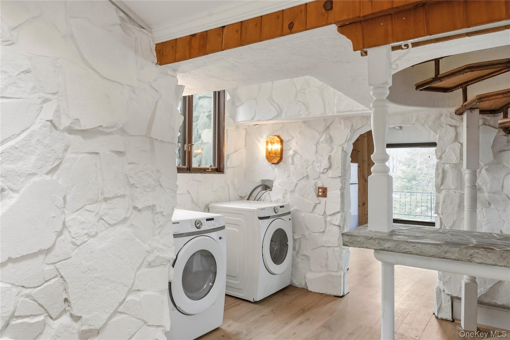 #10 photo, 378 Broadway 9W, Esopus , NY 12487