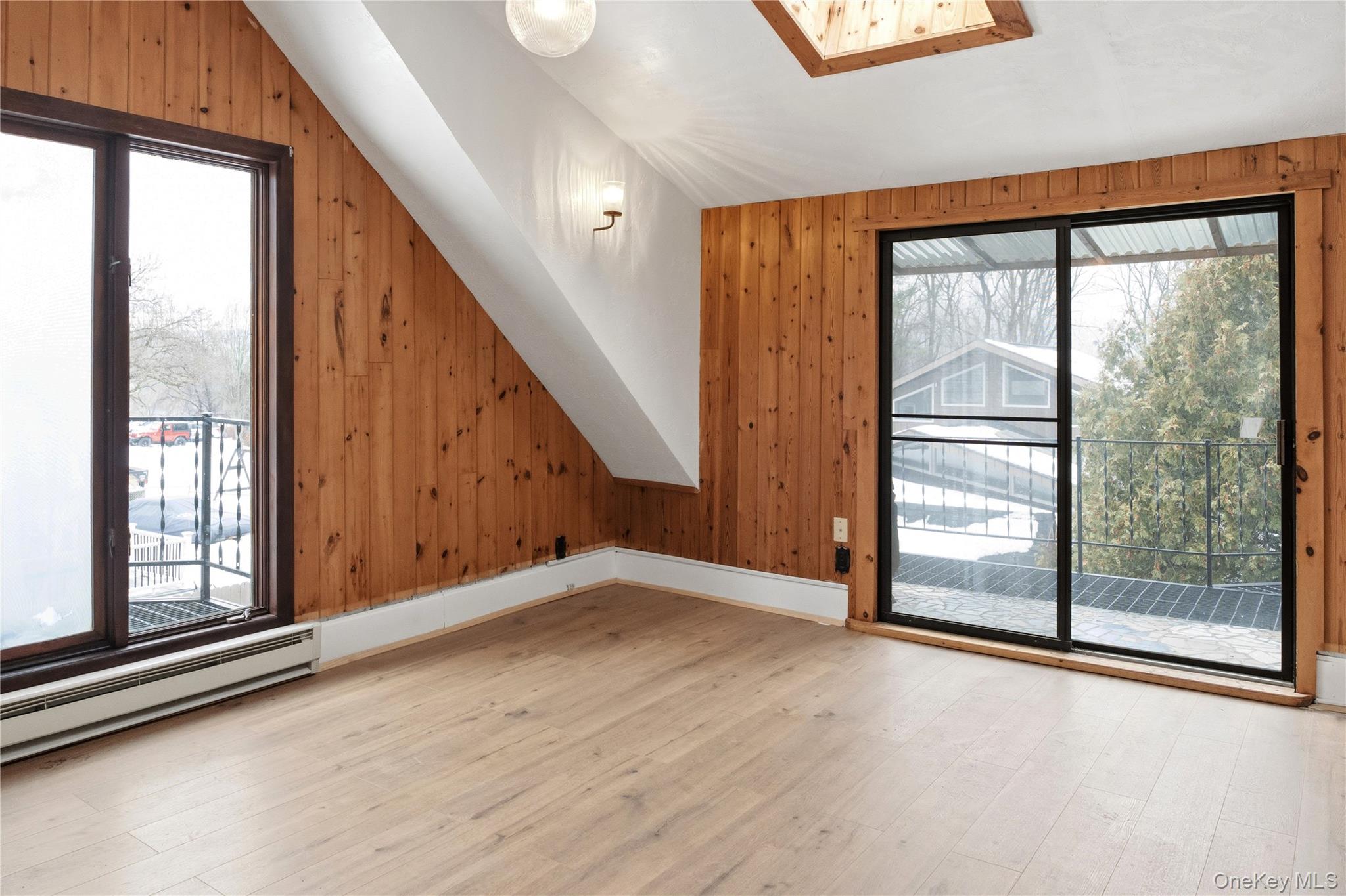 #19 photo, 378 Broadway 9W, Esopus , NY 12487