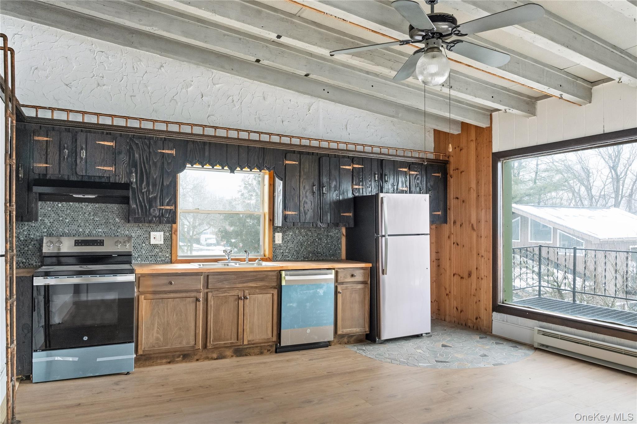 #6 photo, 378 Broadway 9W, Esopus , NY 12487