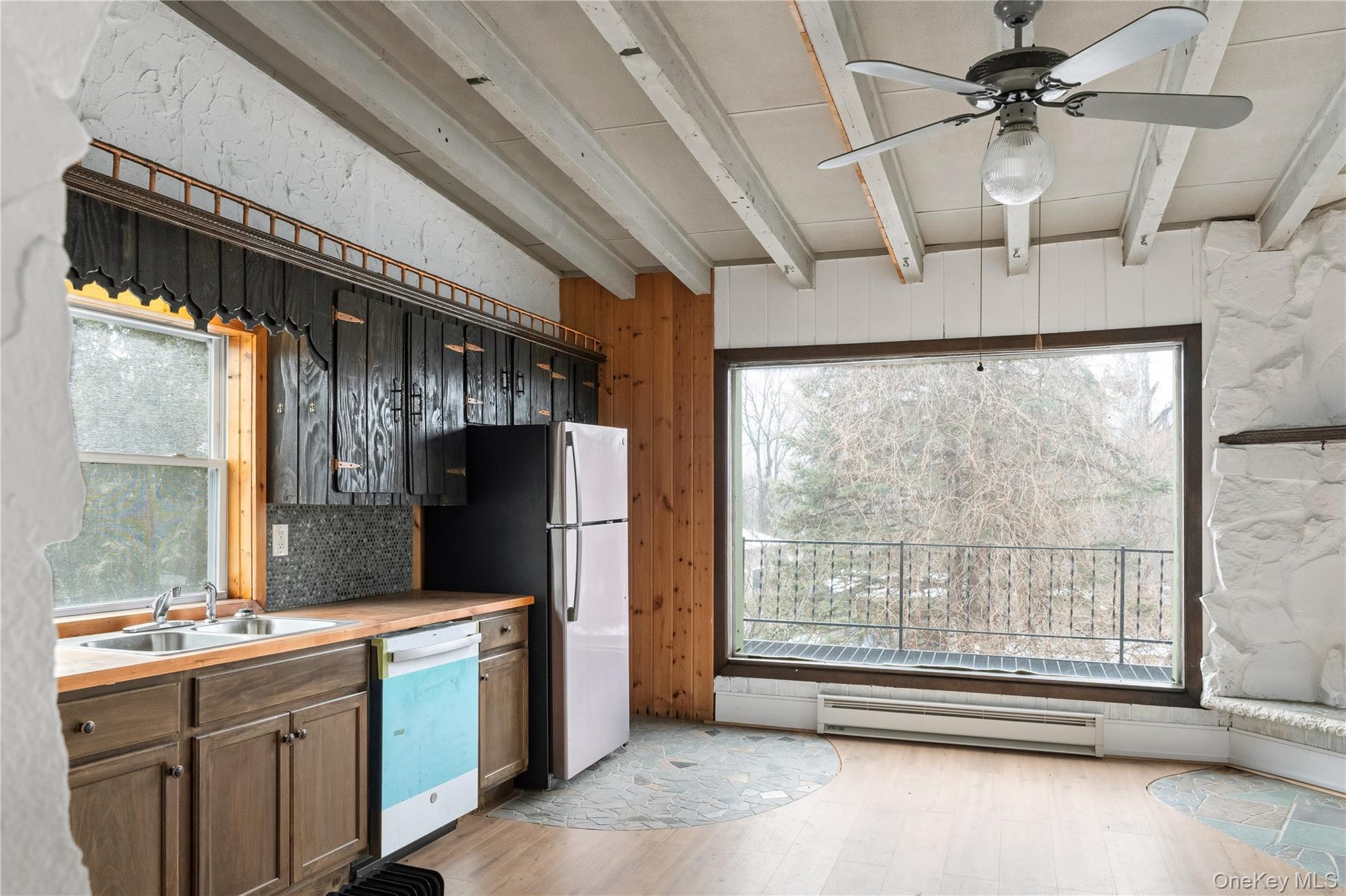 #7 photo, 378 Broadway 9W, Esopus , NY 12487