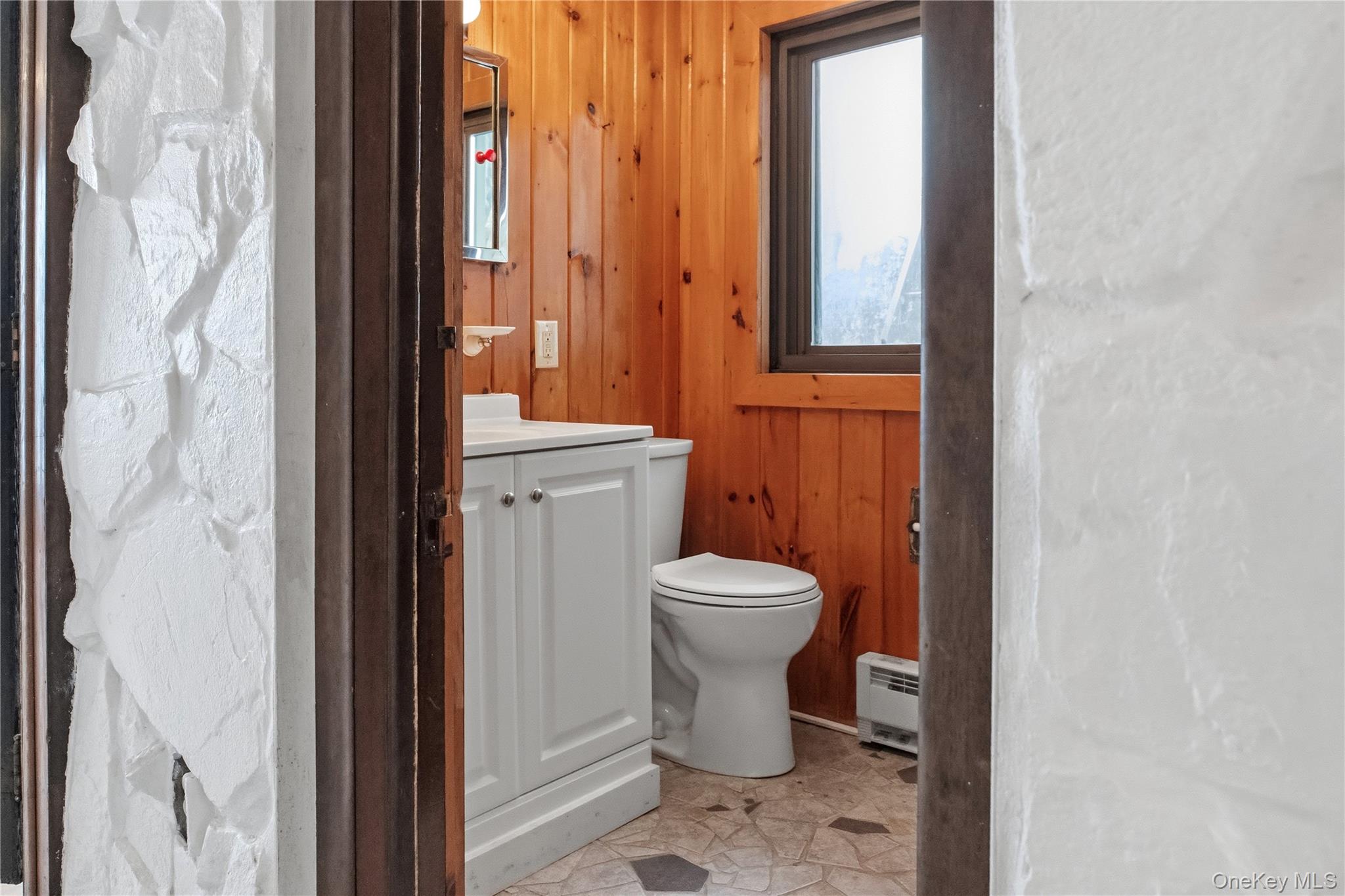 #8 photo, 378 Broadway 9W, Esopus , NY 12487