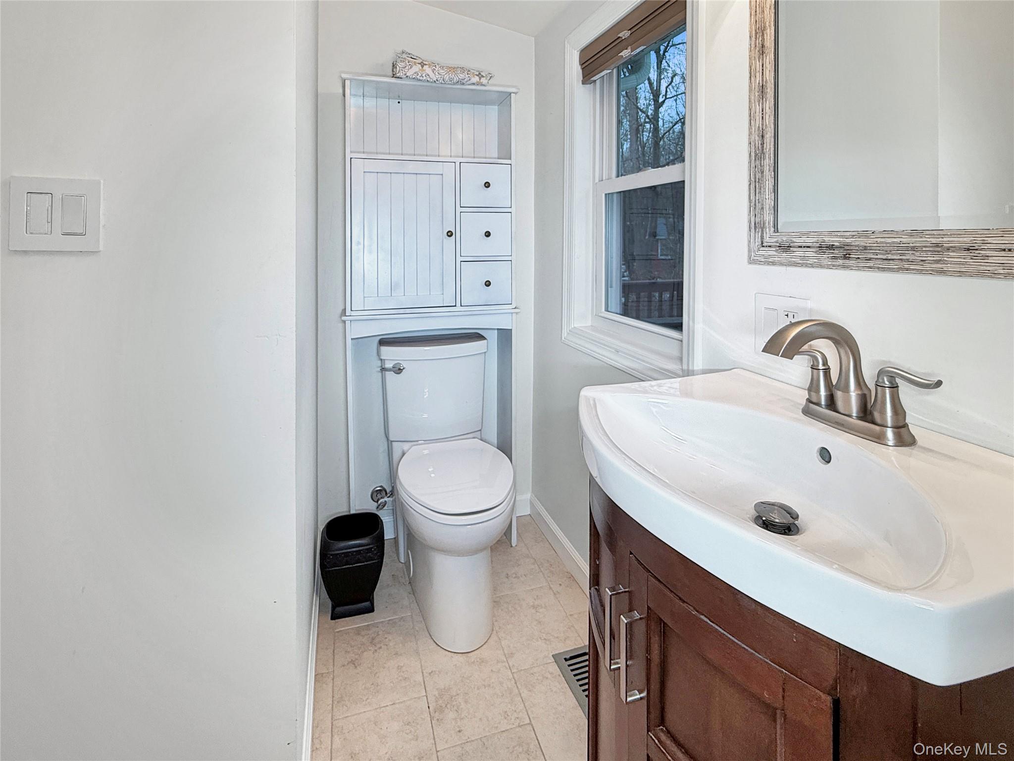 #11 photo, 18 Grove Street, Highland , NY 12528