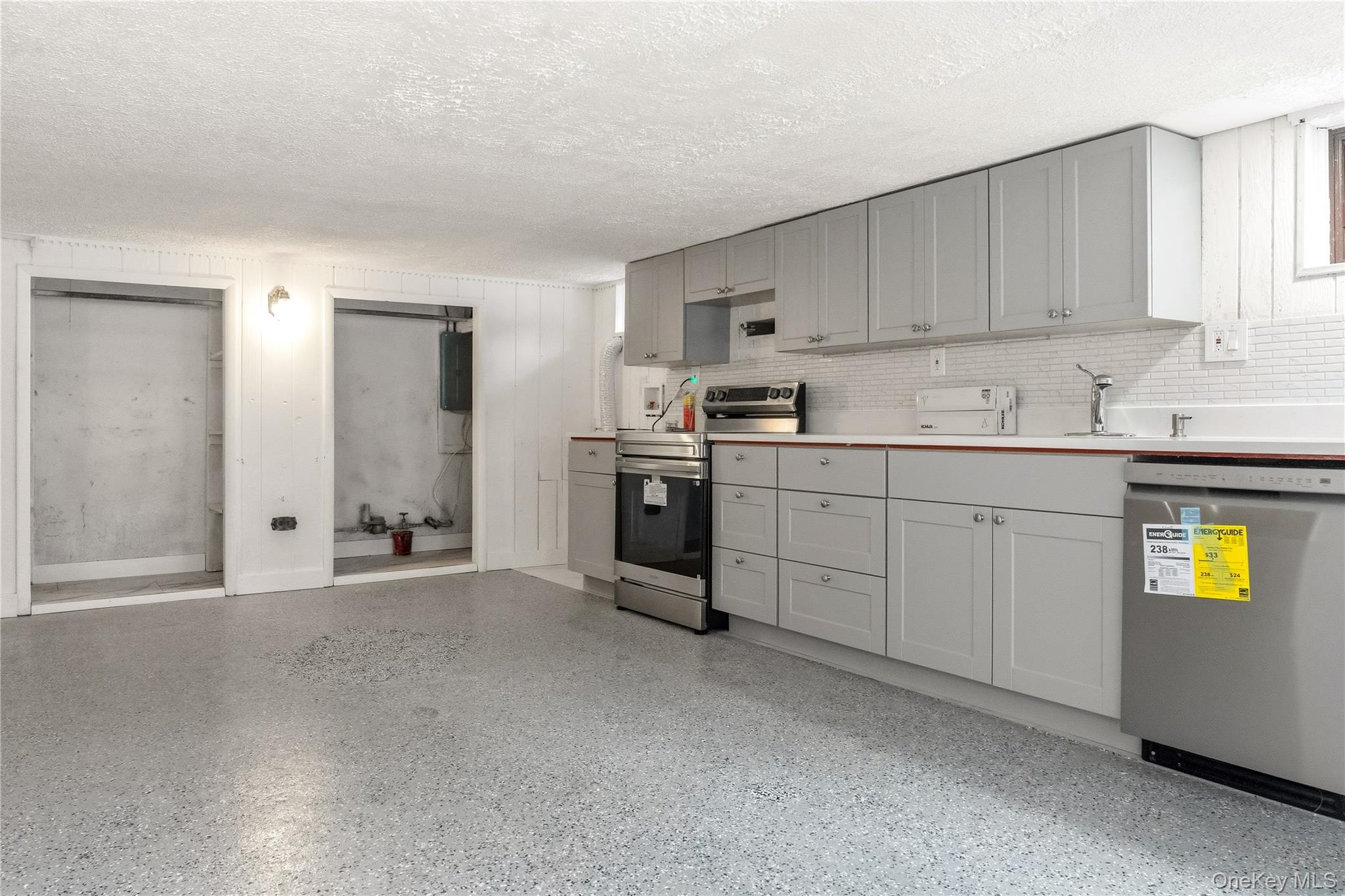 #1 photo, 378 Broadway 9W, Esopus , NY 12487