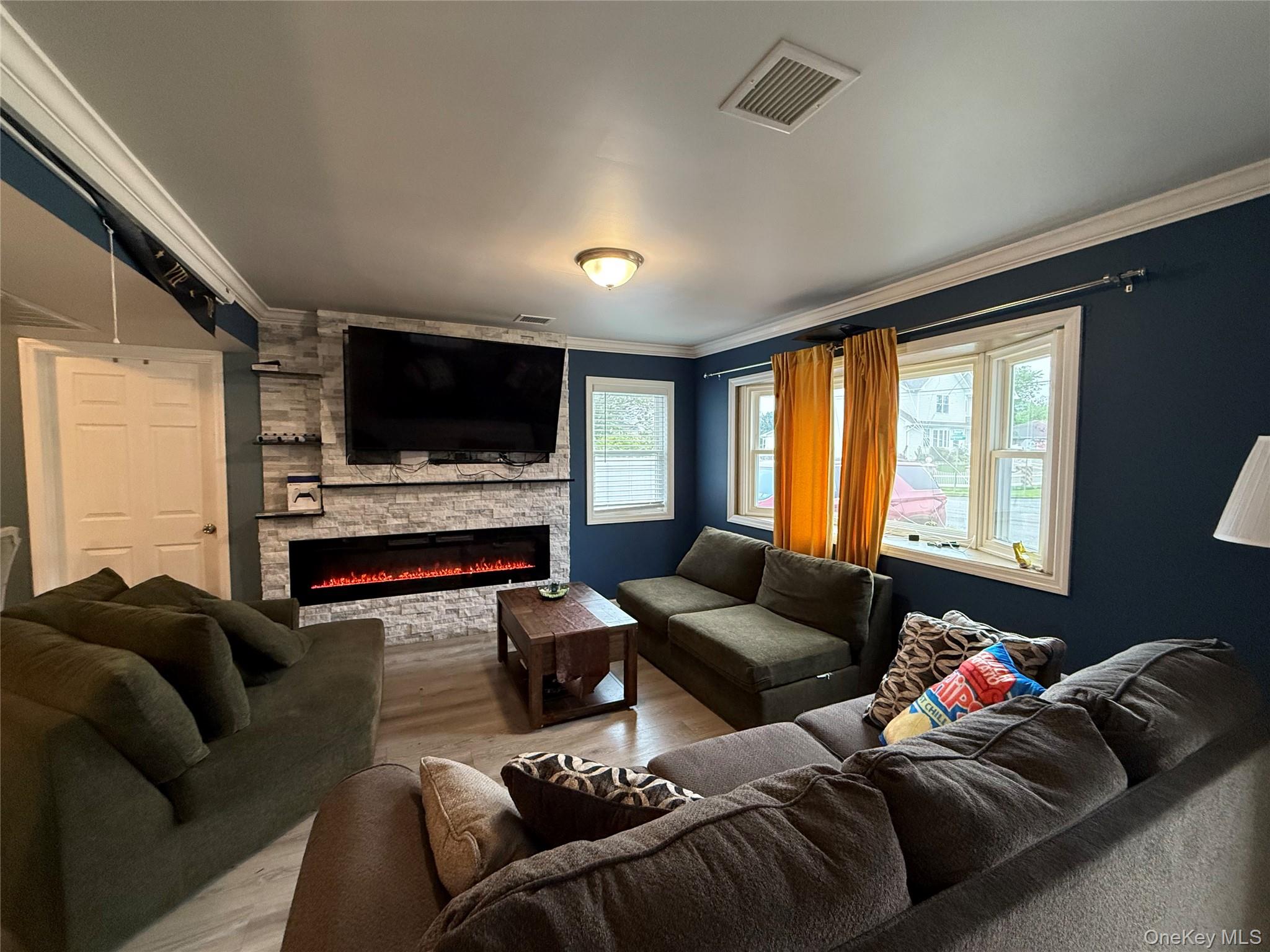 #18 photo, 803 Bayview Avenue, 롱 아일랜드 Amityville , NY 11701