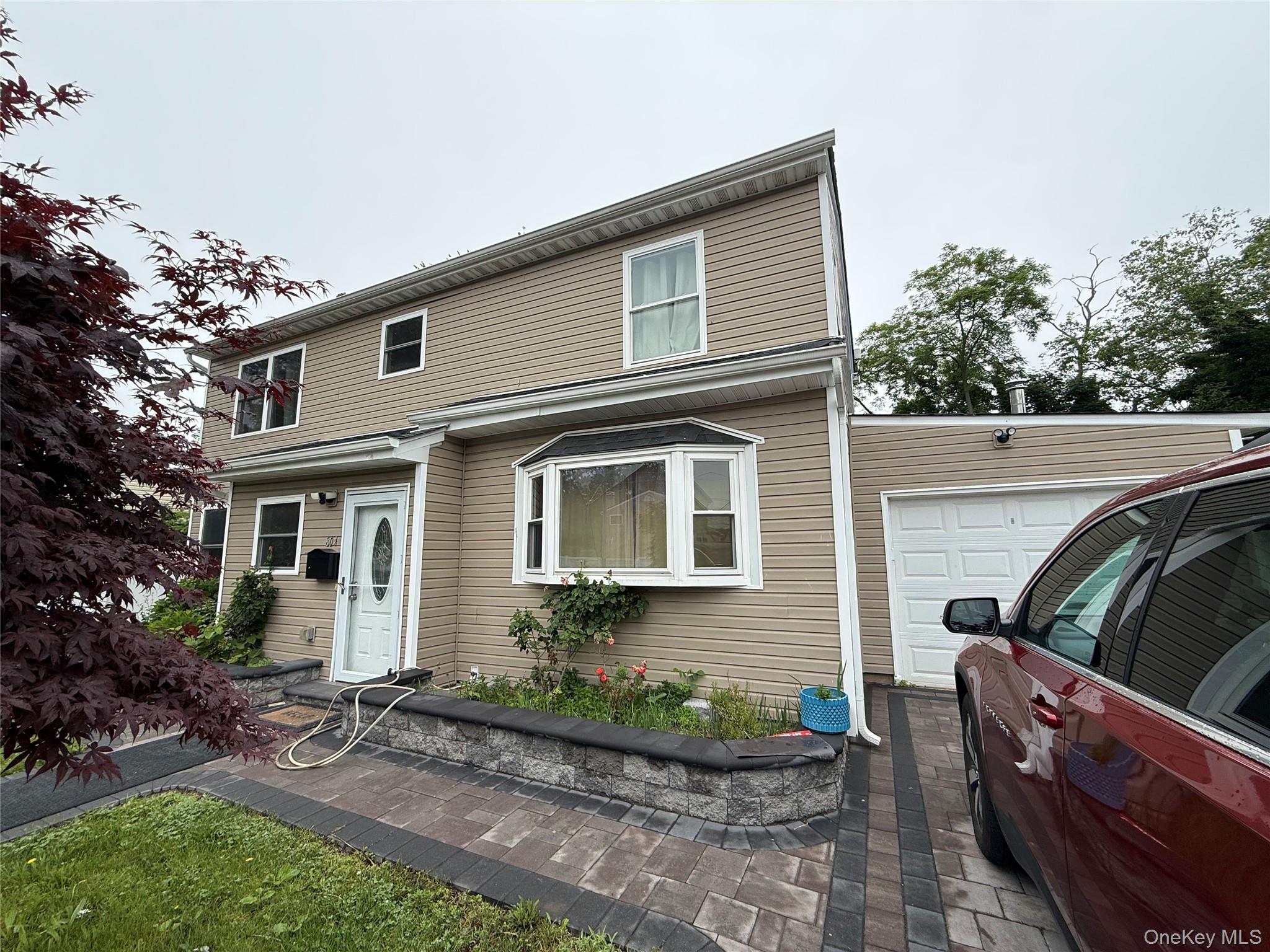 #4 photo, 803 Bayview Avenue, 롱 아일랜드 Amityville , NY 11701