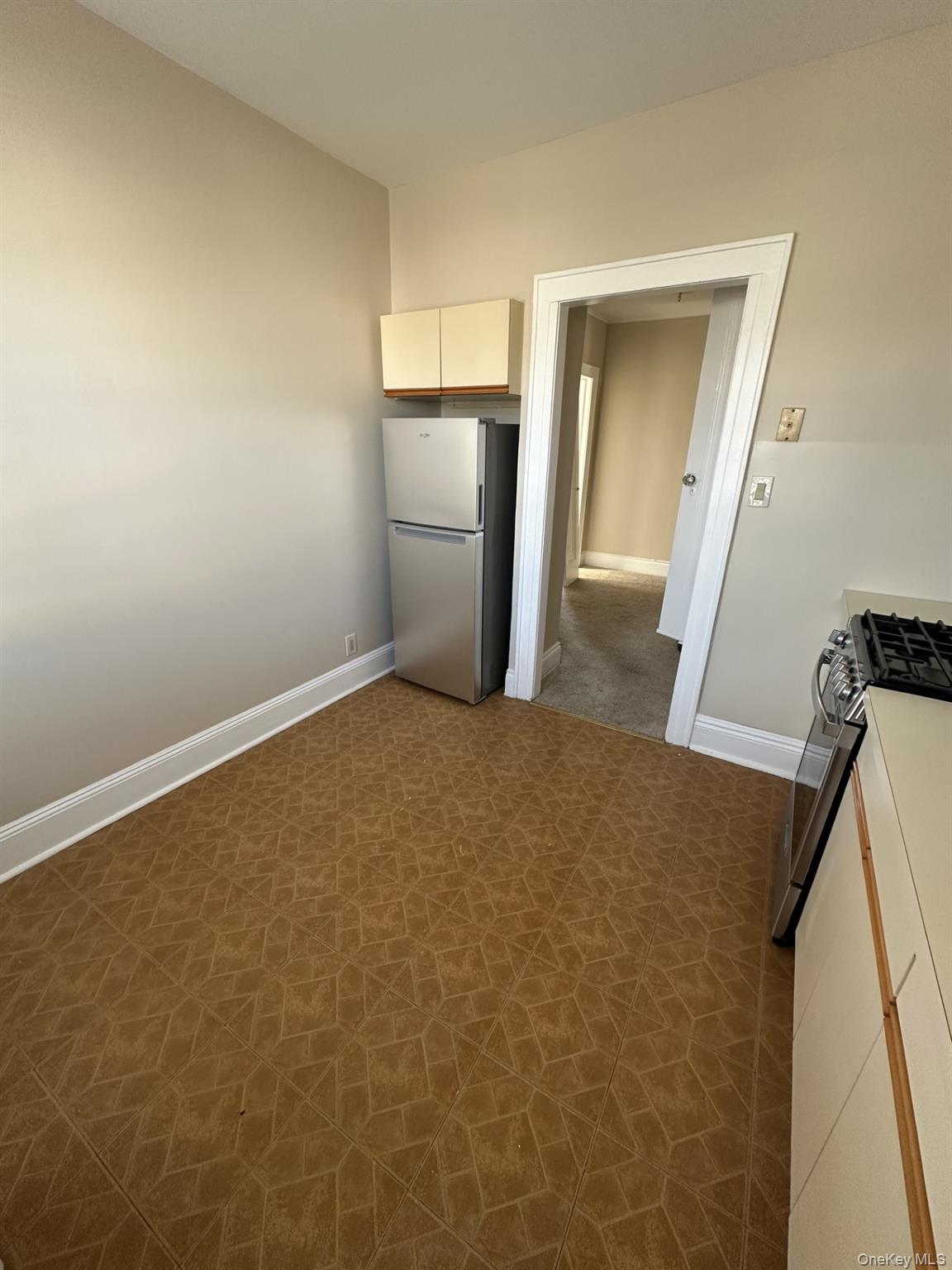 #4 photo, 7 Starks Place, ناسو Lynbrook , NY 11563