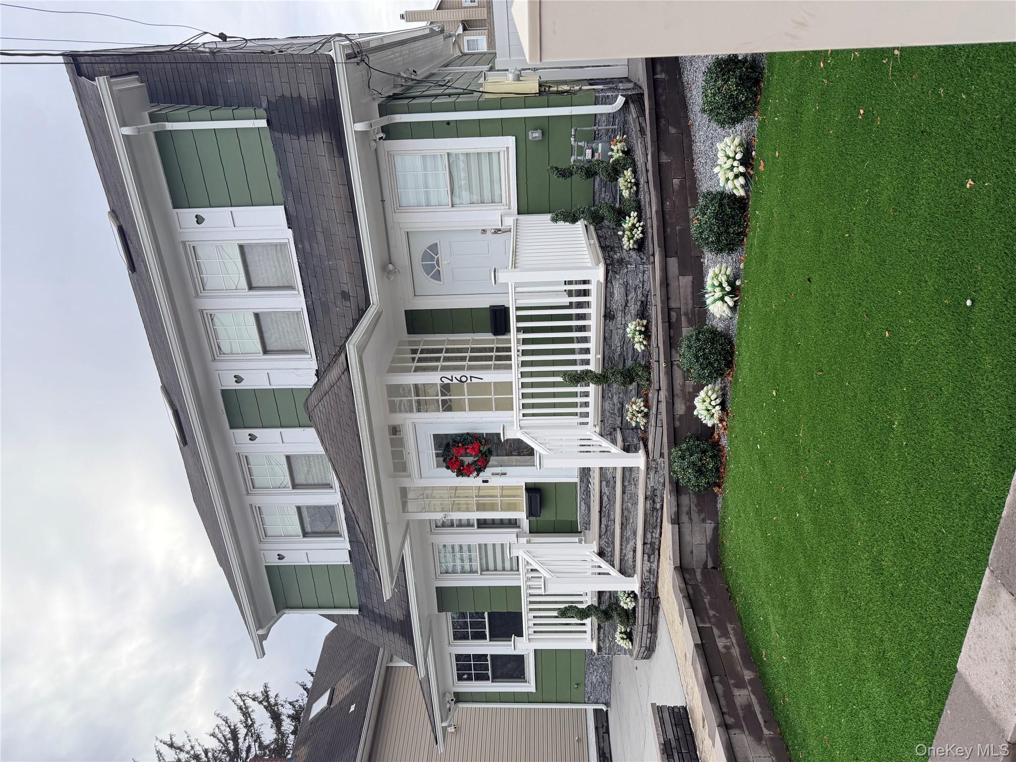 #3 photo, 267 N Wellwood Avenue, Lindenhurst , NY 11757