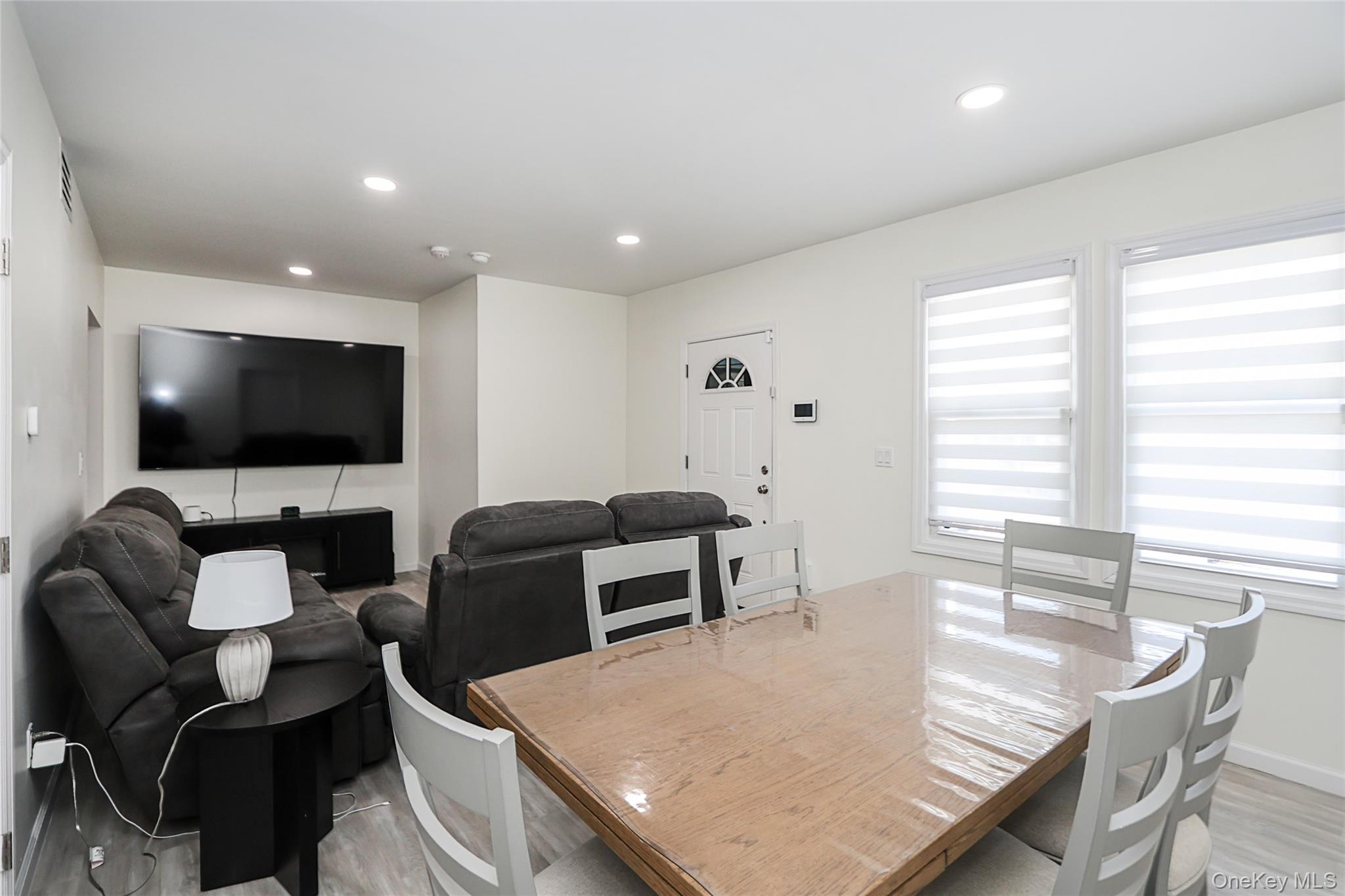 #9 photo, 267 N Wellwood Avenue, Lindenhurst , NY 11757