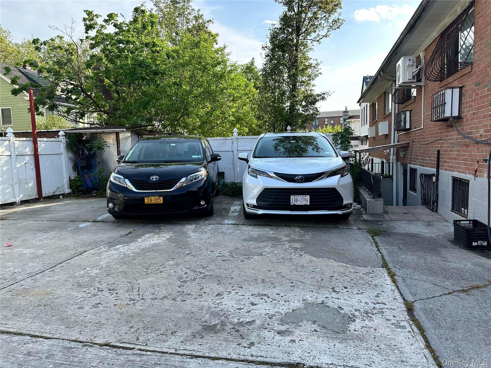 #3 photo, 137-42 Geranium Avenue, קווינס Flushing , NY 11355