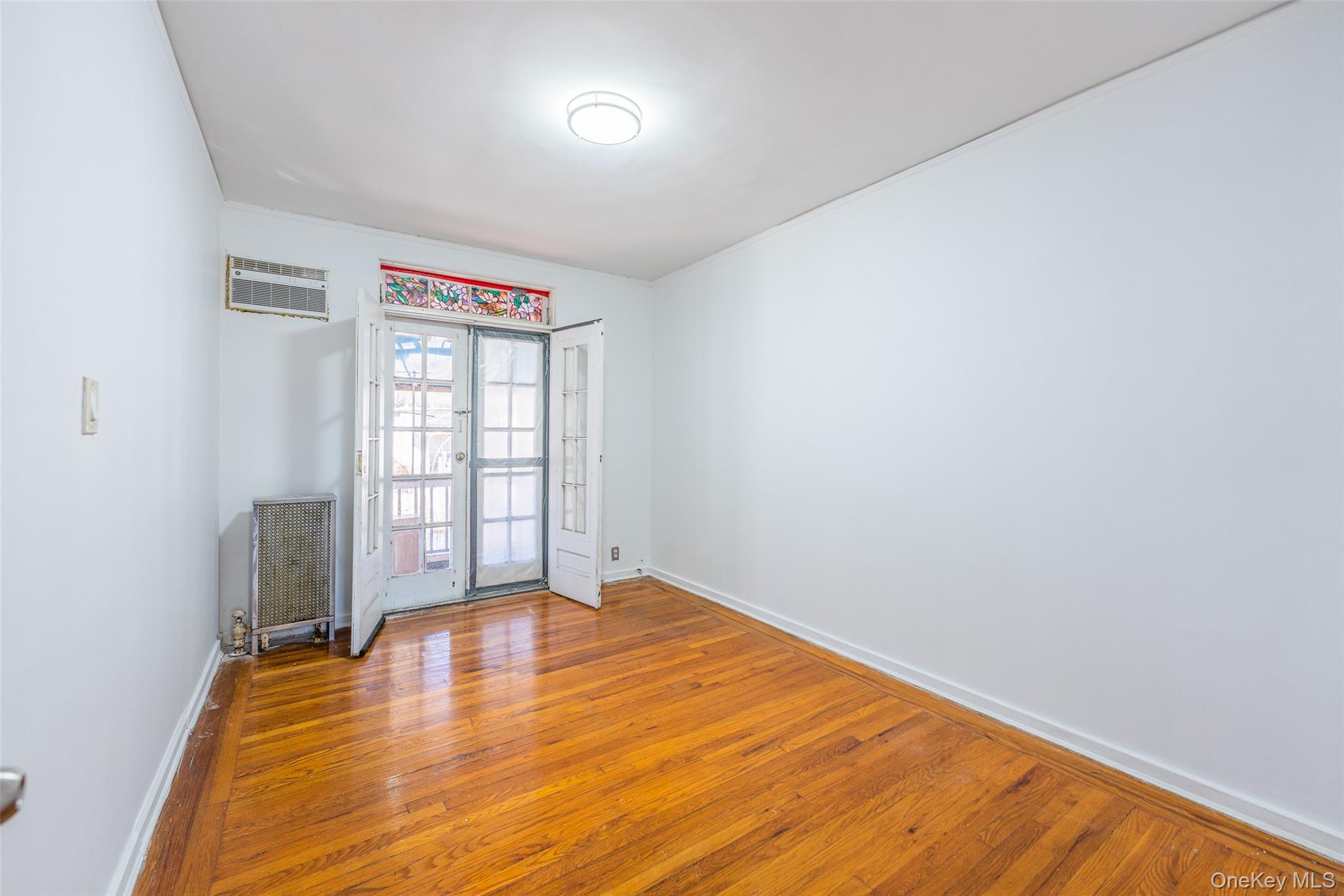 #12 photo, 52-44 79 Street, Elmhurst , NY 11373