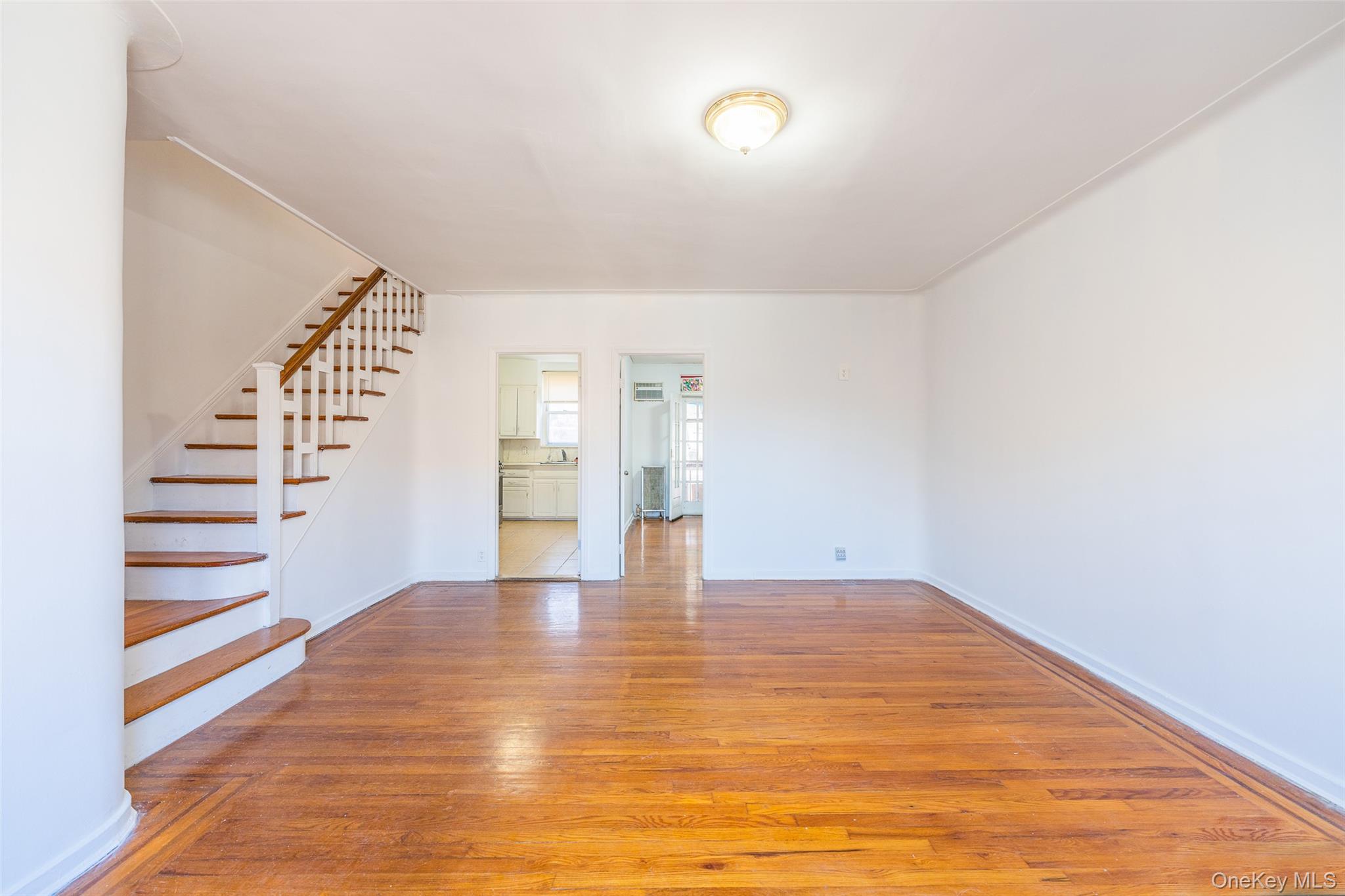 #7 photo, 52-44 79 Street, Elmhurst , NY 11373