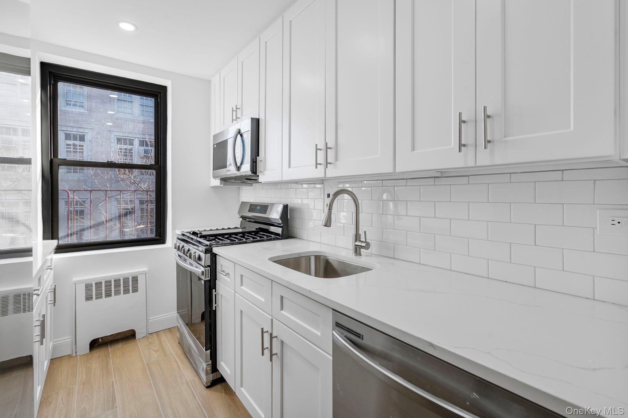 #18 photo, 88-10 32nd Avenue, East Elmhurst , NY 11369