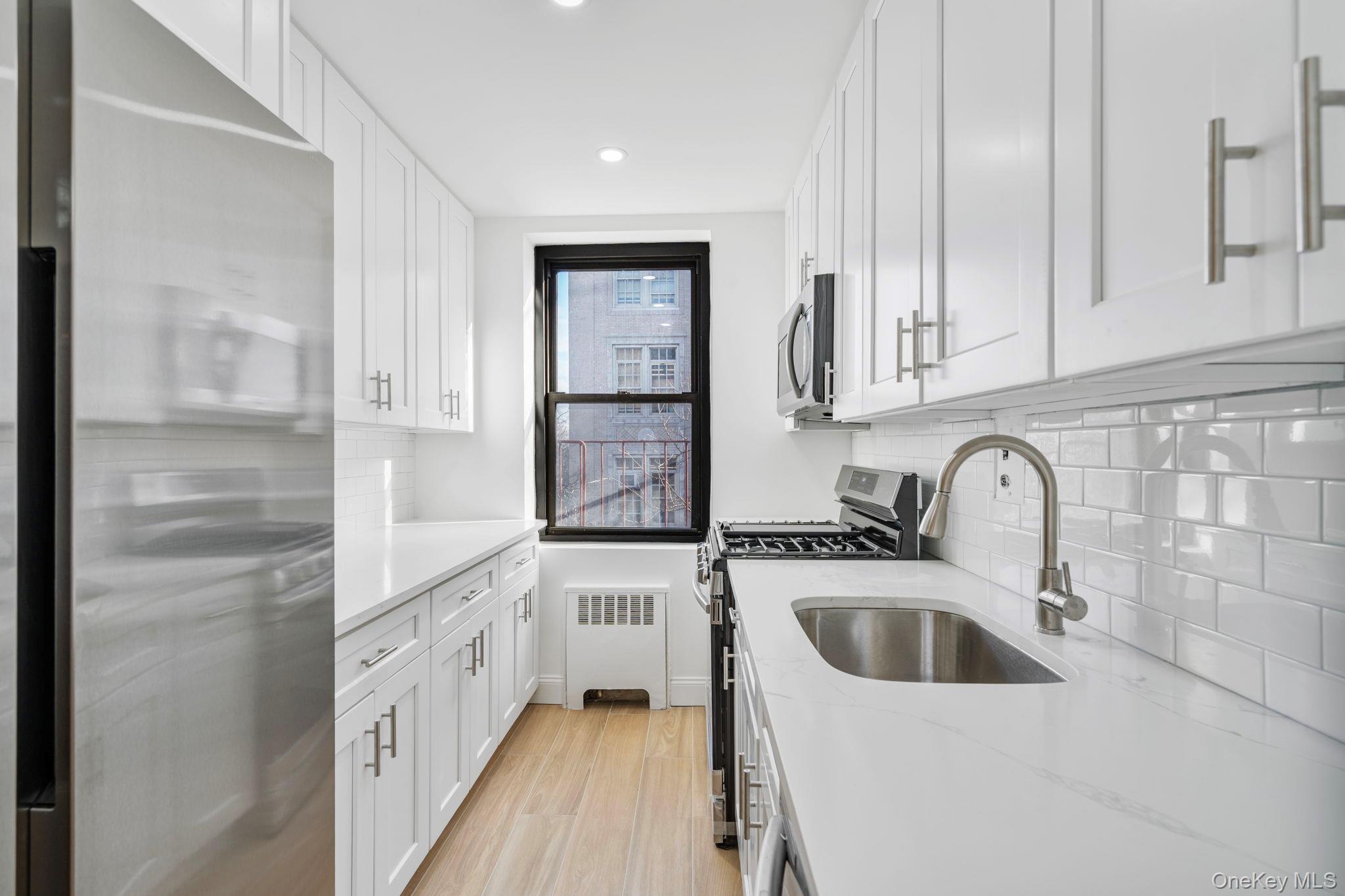 #19 photo, 88-10 32nd Avenue, East Elmhurst , NY 11369