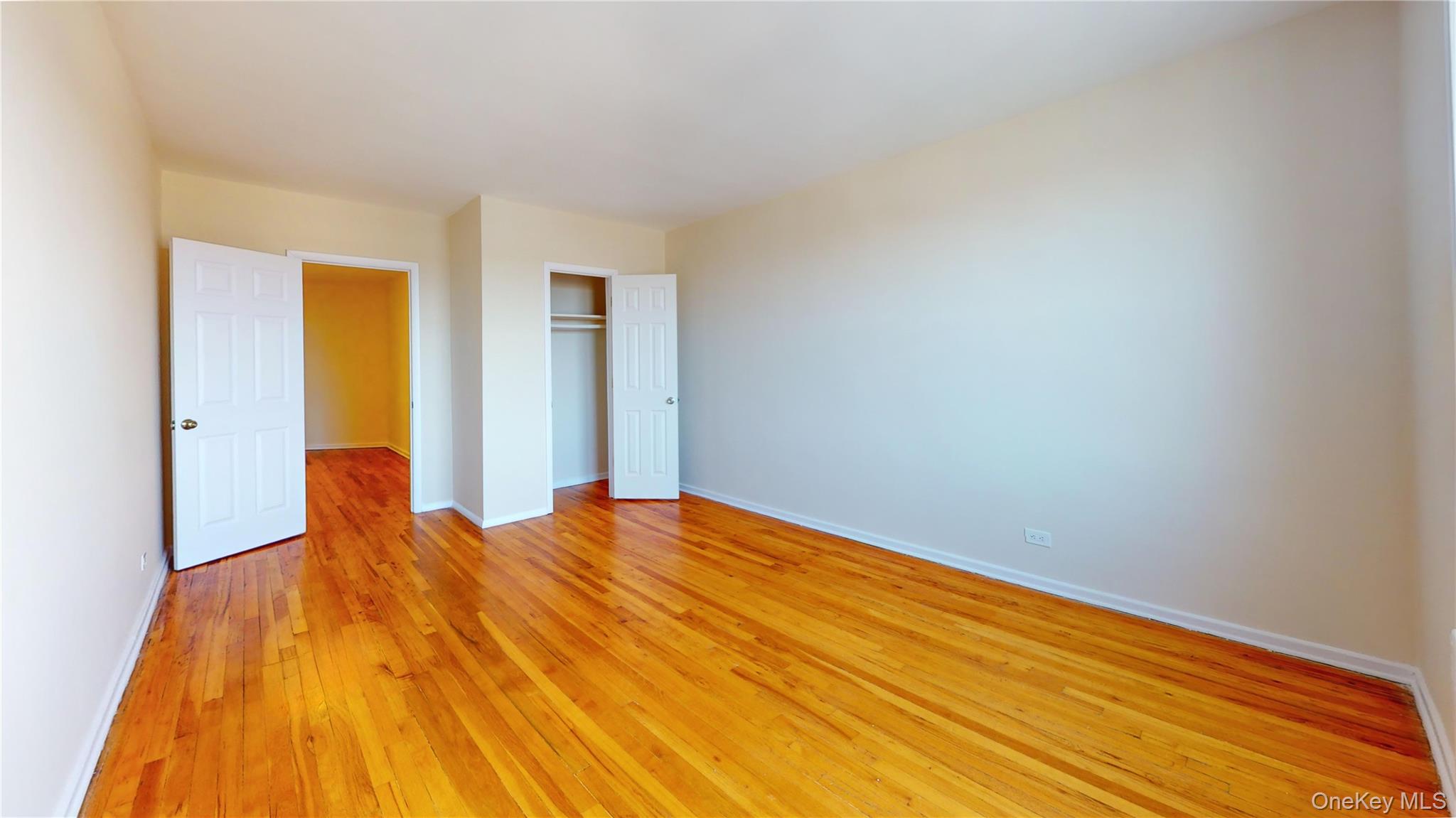 #10 photo, 85-04 63rd Drive, 皇后区 Rego Park , NY 11374