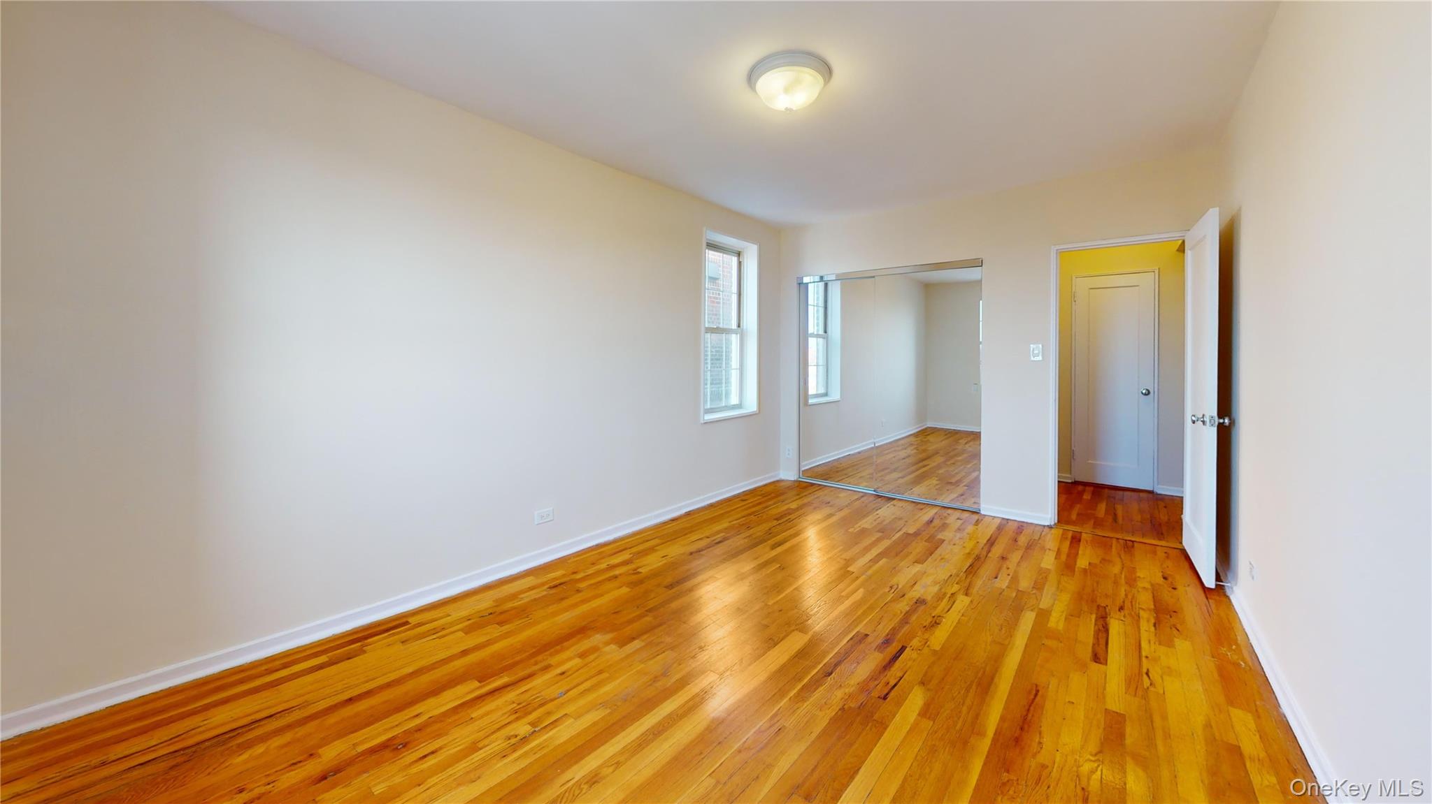 #12 photo, 85-04 63rd Drive, 皇后区 Rego Park , NY 11374