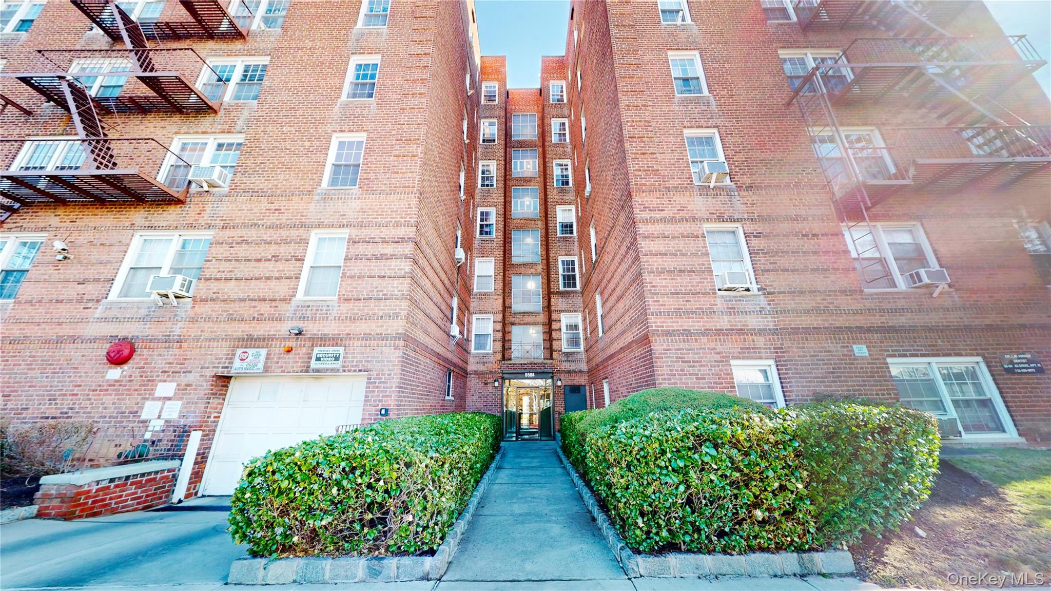 #18 photo, 85-04 63rd Drive, 皇后区 Rego Park , NY 11374