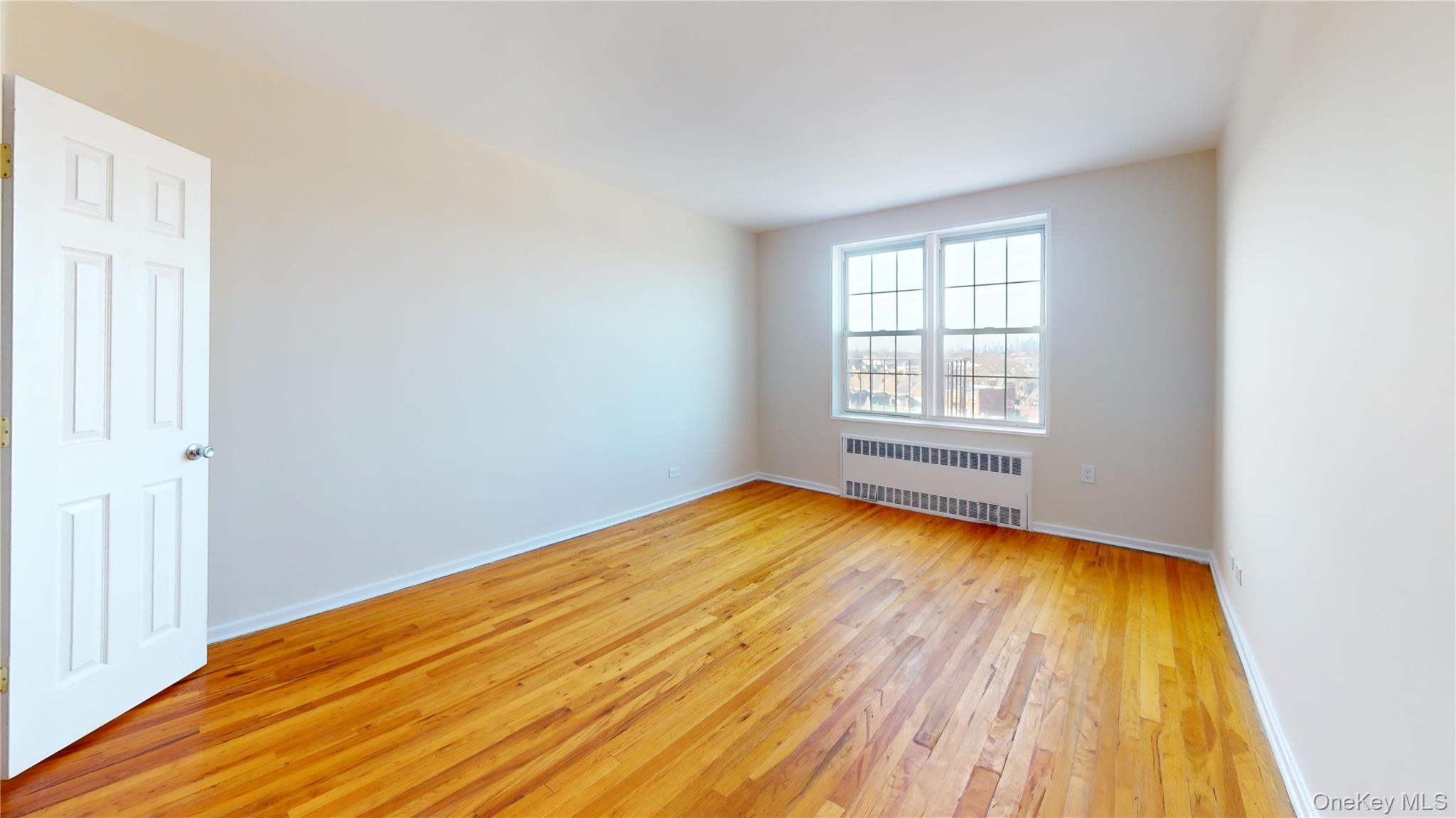 #7 photo, 85-04 63rd Drive, 皇后区 Rego Park , NY 11374