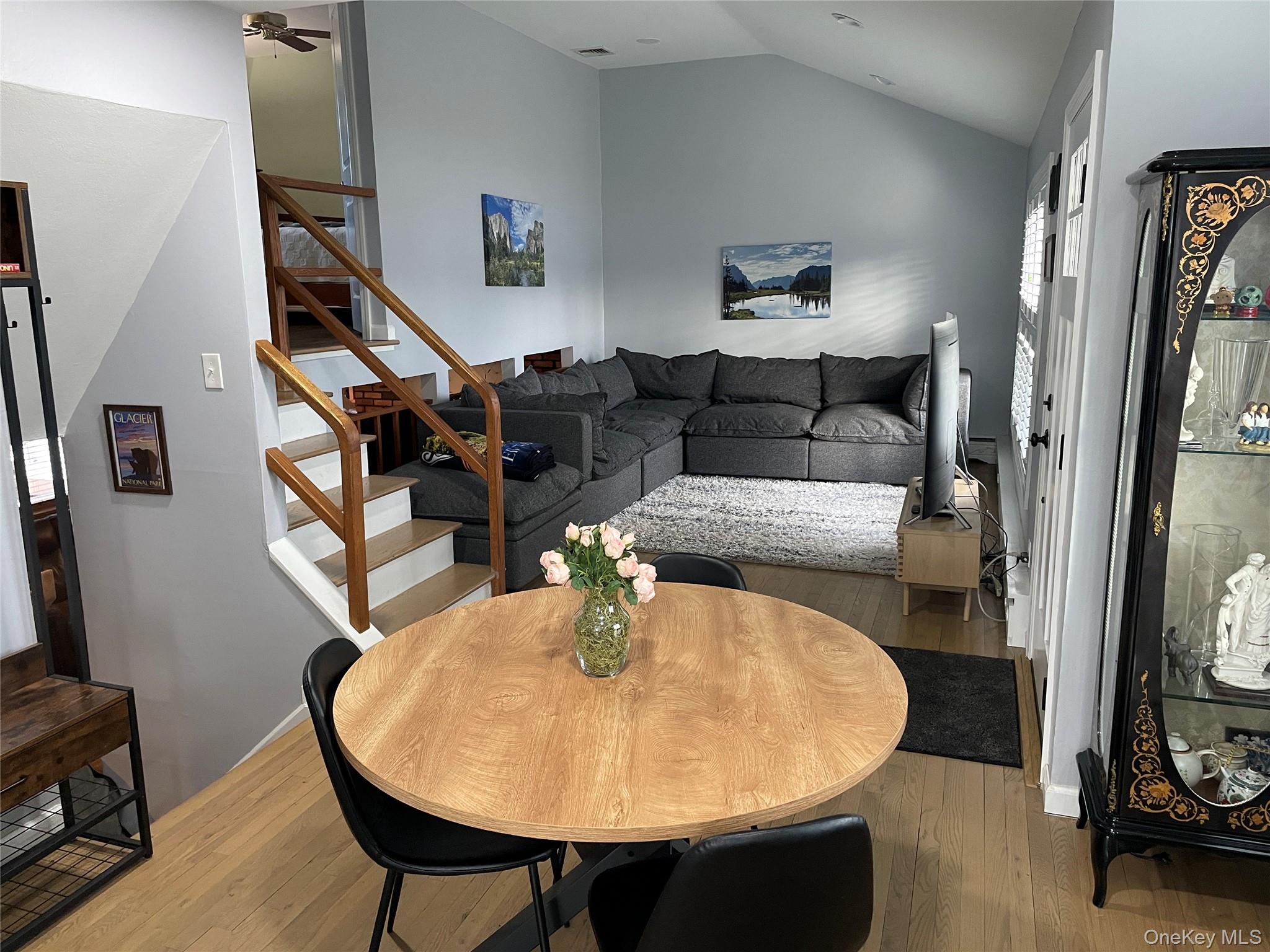 #11 photo, 946 Manor Lane, Bay Shore , NY 11706