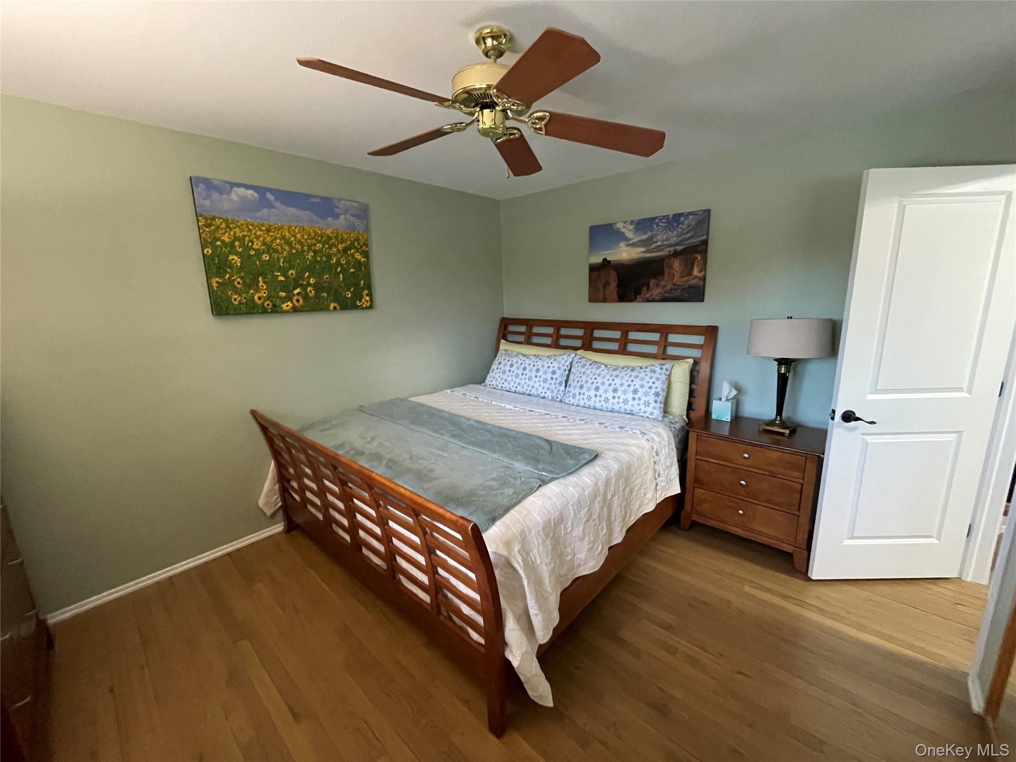 #14 photo, 946 Manor Lane, Bay Shore , NY 11706