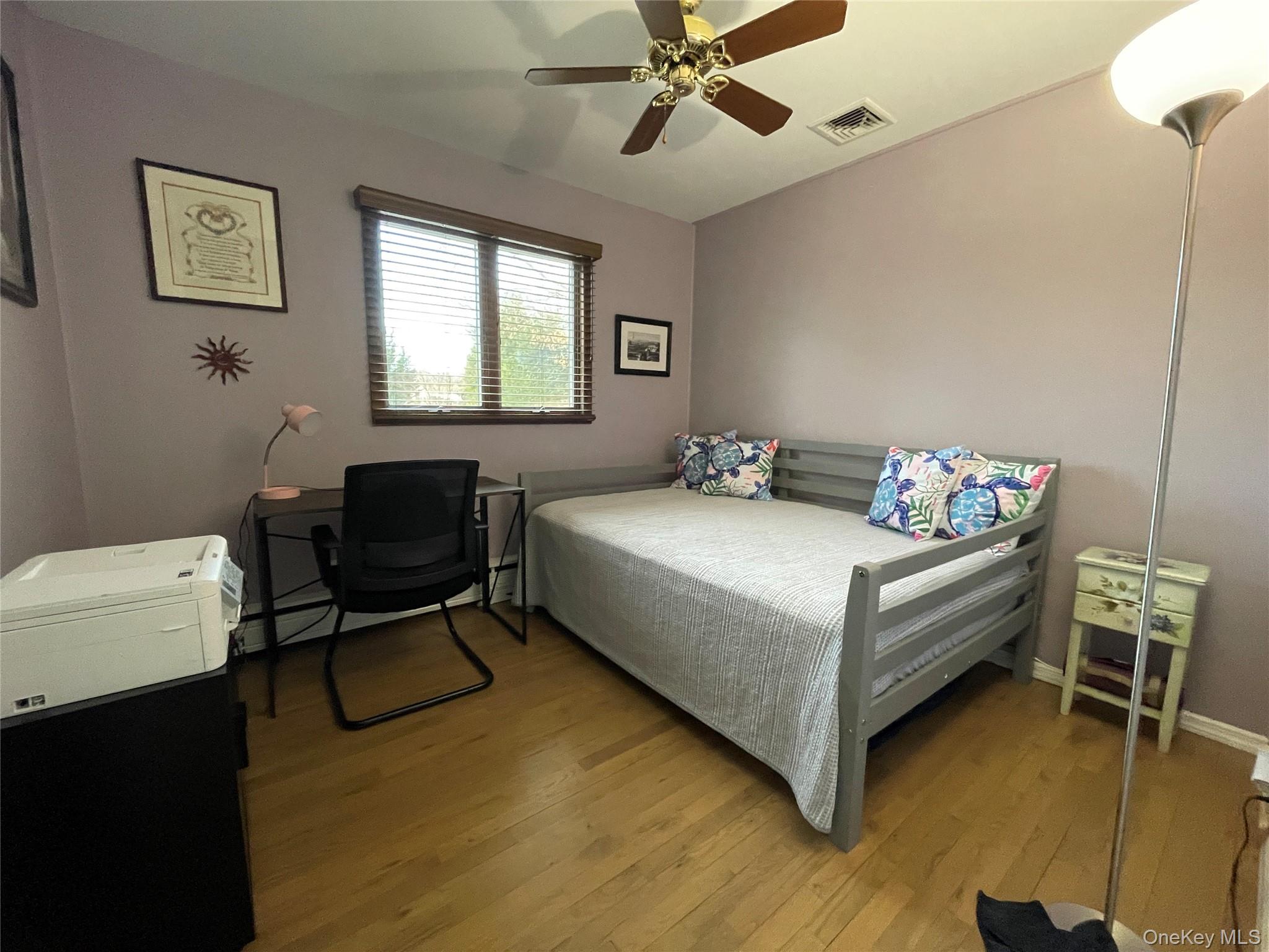 #15 photo, 946 Manor Lane, Bay Shore , NY 11706