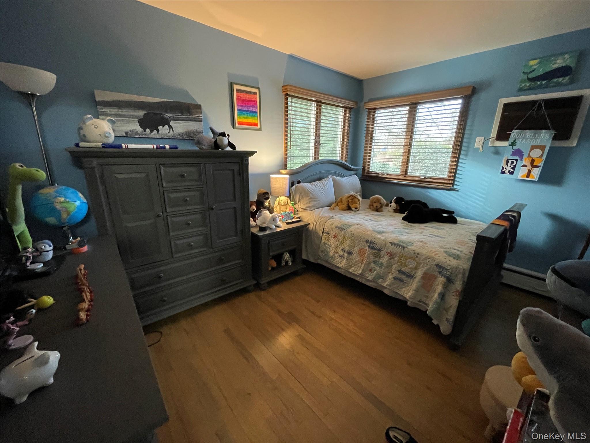 #16 photo, 946 Manor Lane, Bay Shore , NY 11706