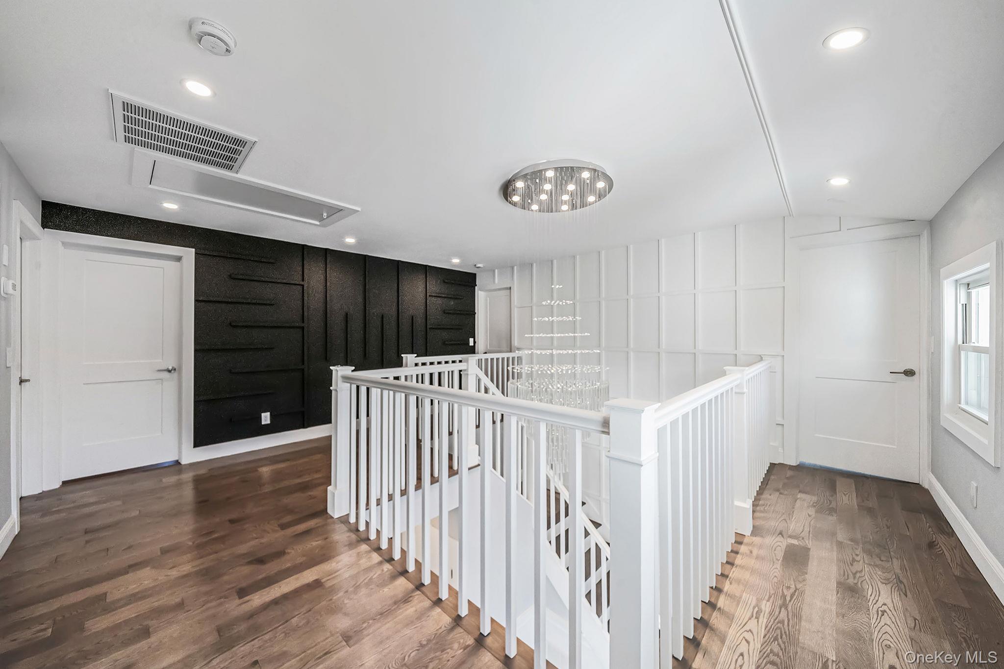 #18 photo, 141 Wilmot Road, Scarsdale , NY 10583