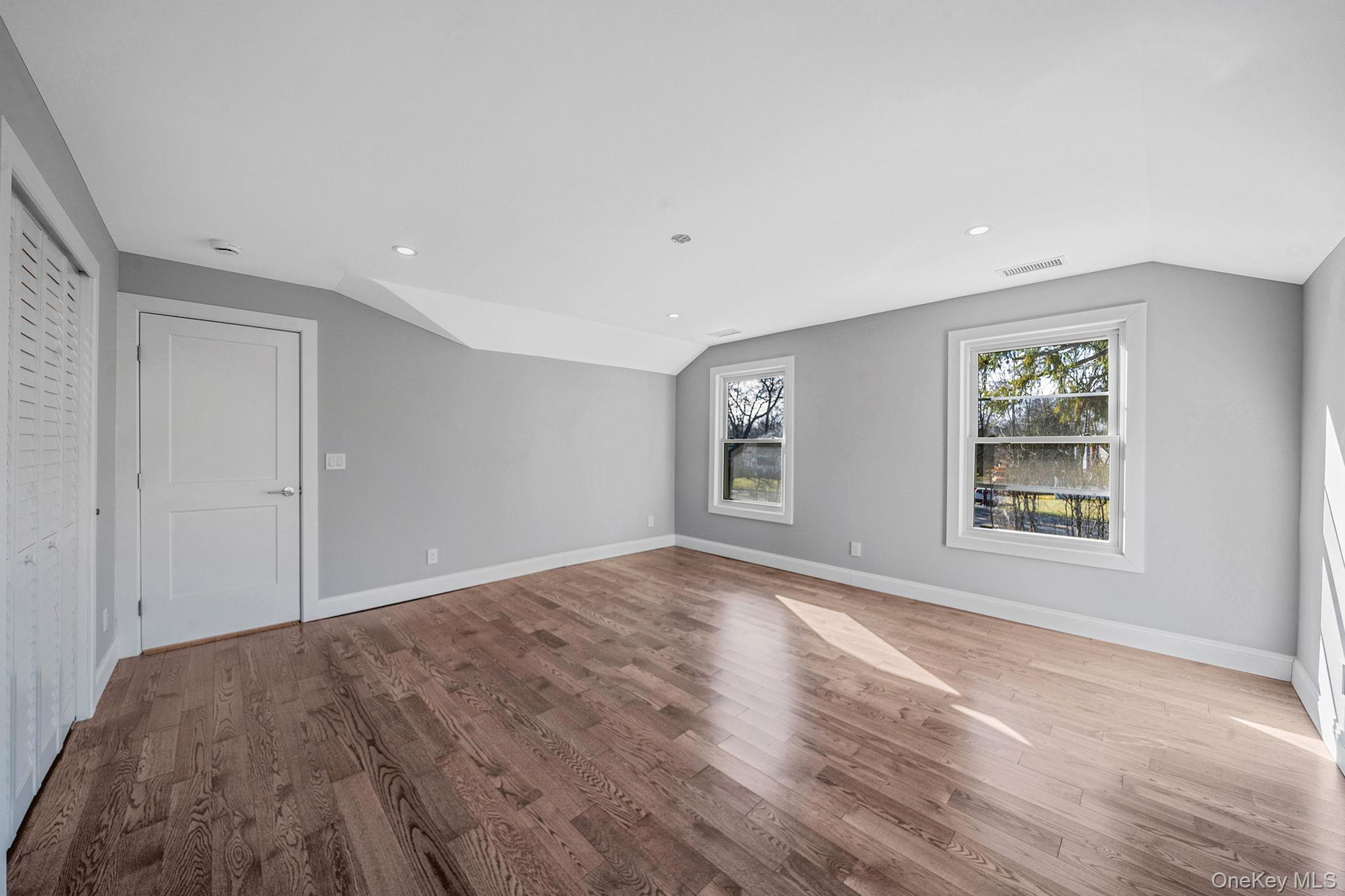 #20 photo, 141 Wilmot Road, Scarsdale , NY 10583