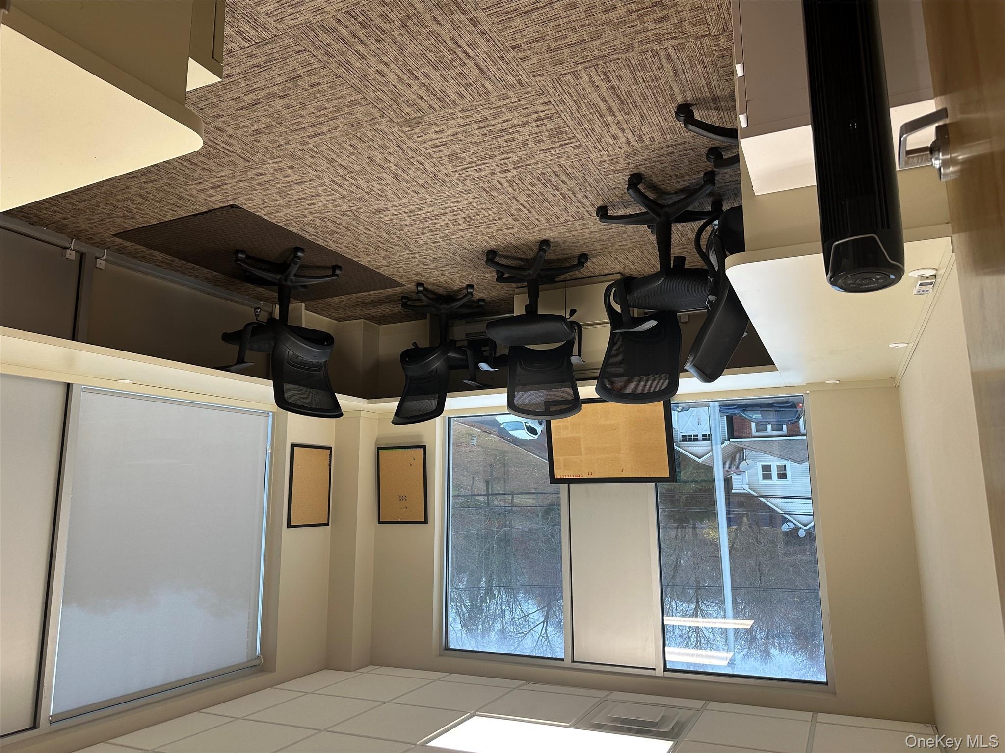 #10 photo, 1092 W Jericho Turnpike, מחוז סאפוק Commack , NY 11725