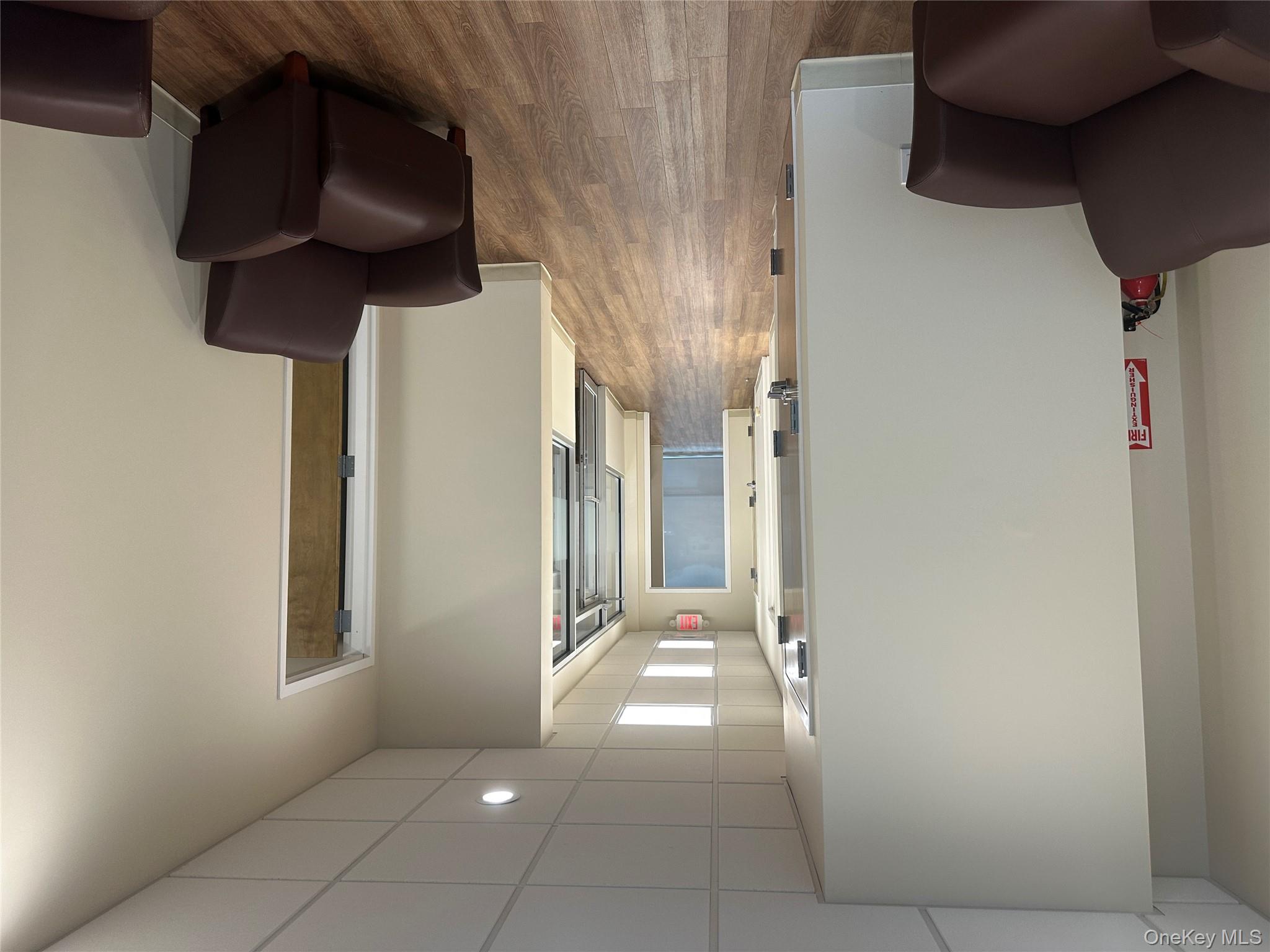 #9 photo, 1092 W Jericho Turnpike, מחוז סאפוק Commack , NY 11725