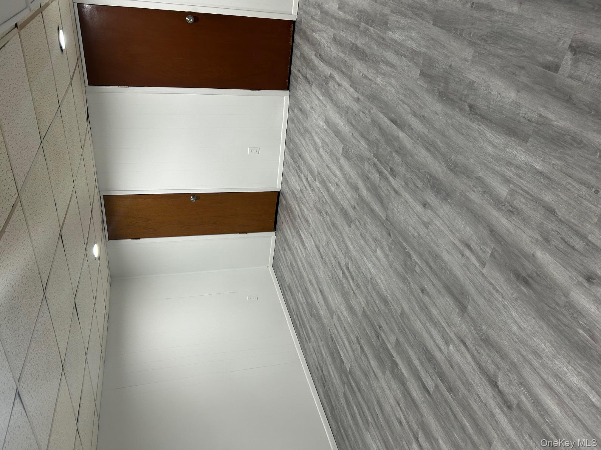 #11 photo, 676 Front Street, מחוז נסאו Hempstead , NY 11550