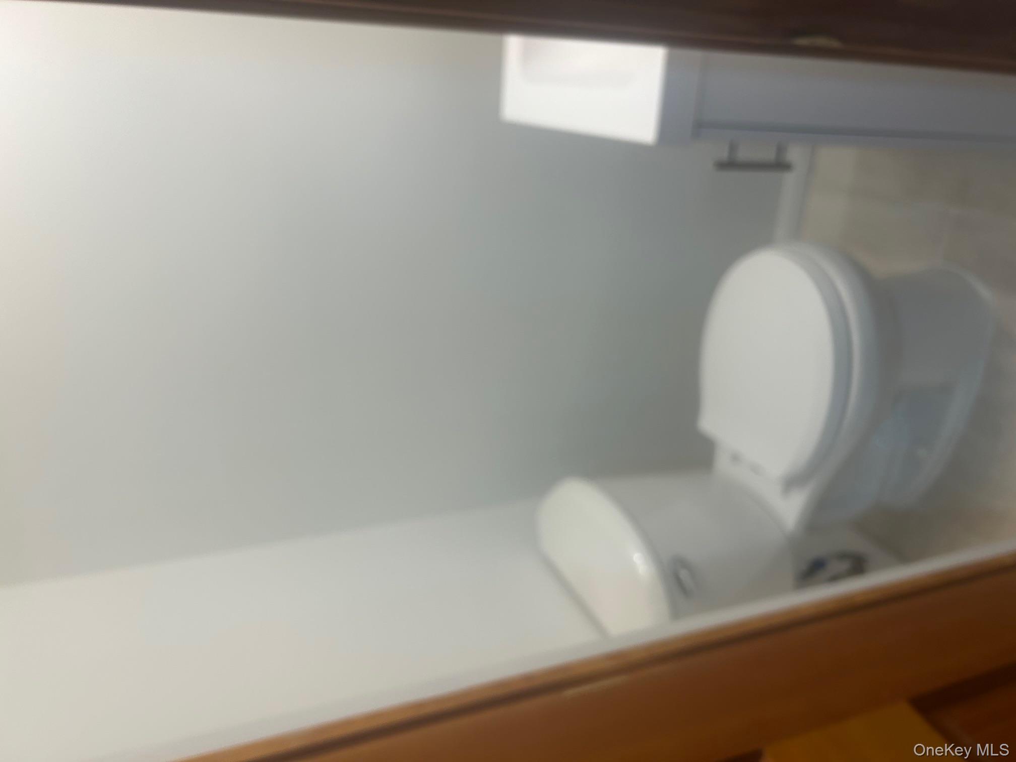 #13 photo, 676 Front Street, מחוז נסאו Hempstead , NY 11550