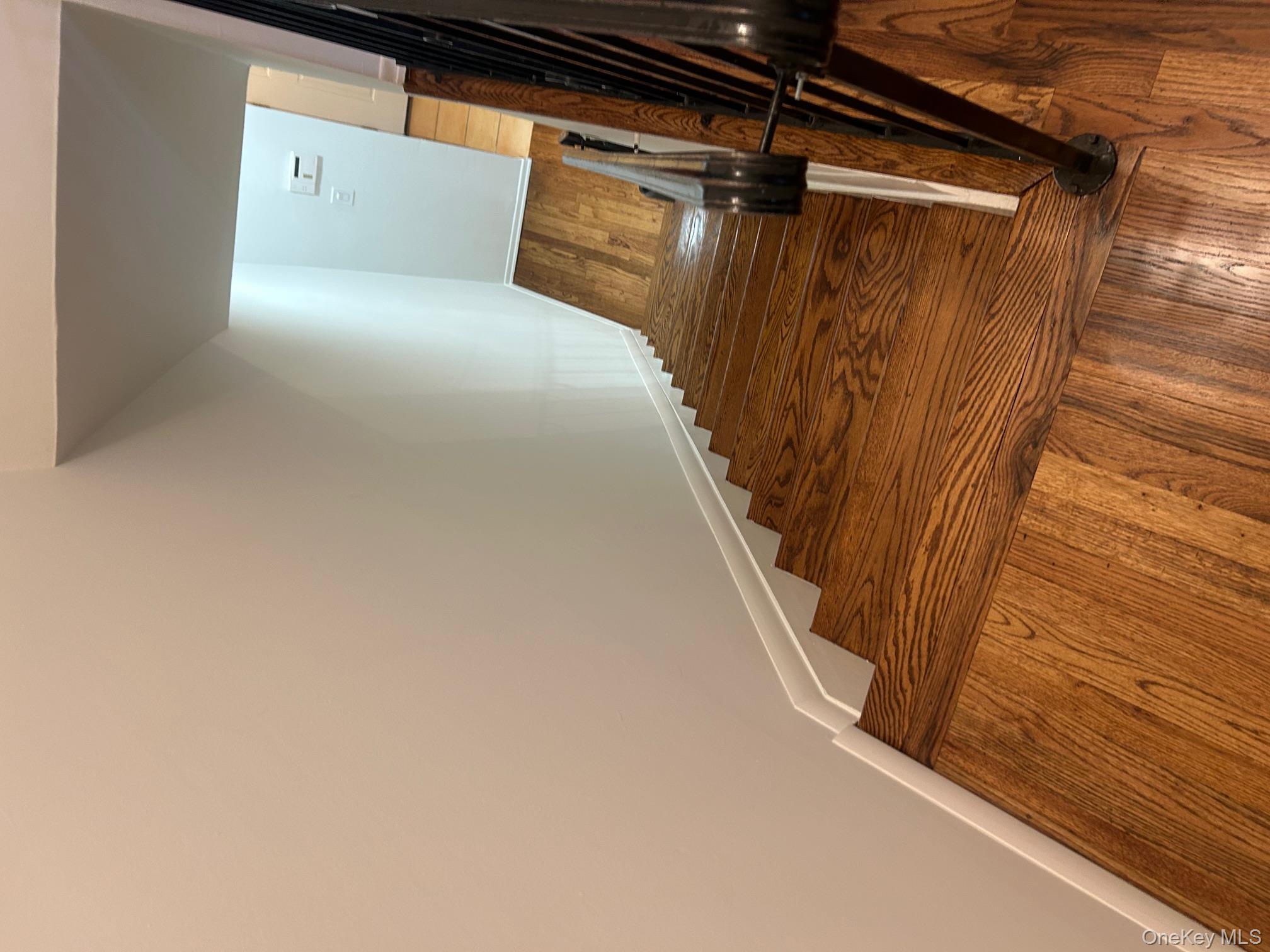 #17 photo, 676 Front Street, מחוז נסאו Hempstead , NY 11550