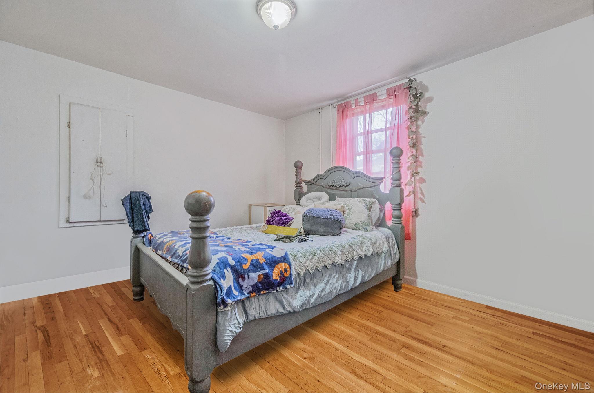 #10 photo, 21 S Summit Avenue, Patchogue , NY 11772