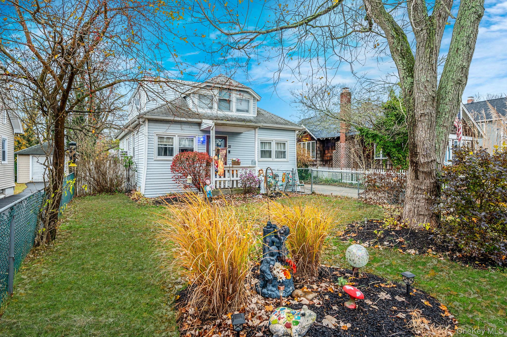 #3 photo, 21 S Summit Avenue, Patchogue , NY 11772