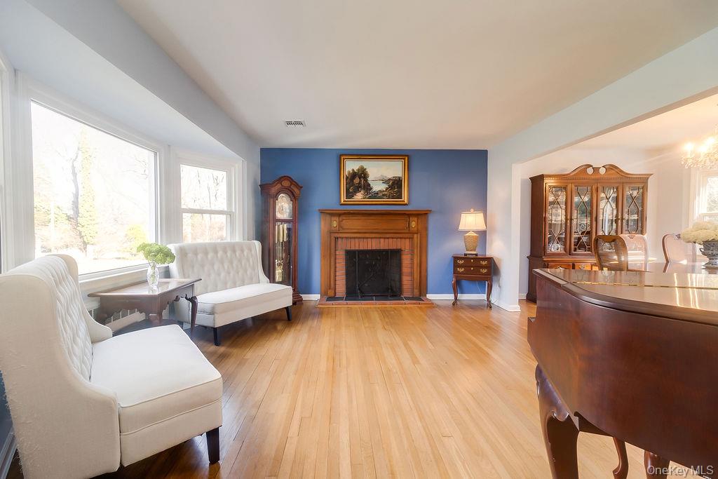 #4 photo, 4 Conscience Bay Road, سوفولك Setauket , NY 11733