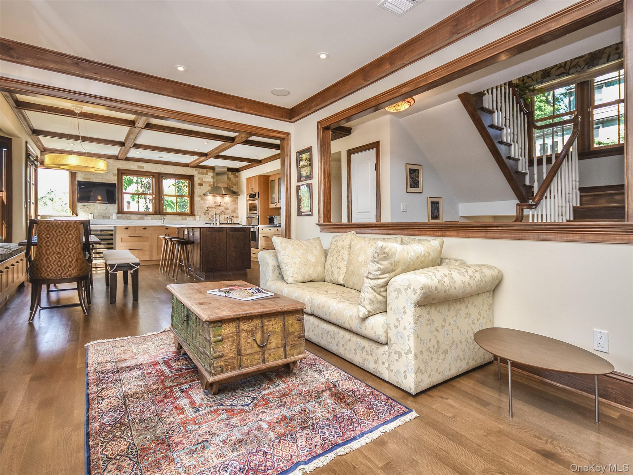 #7 photo, 290 8th, 롱 아일랜드 Sea Cliff , NY 11579