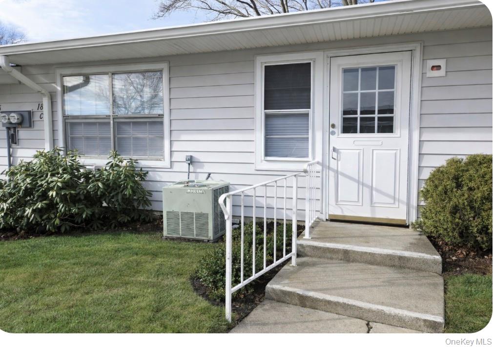 #4 photo, 186C Ventry Court, Ridge , NY 11961