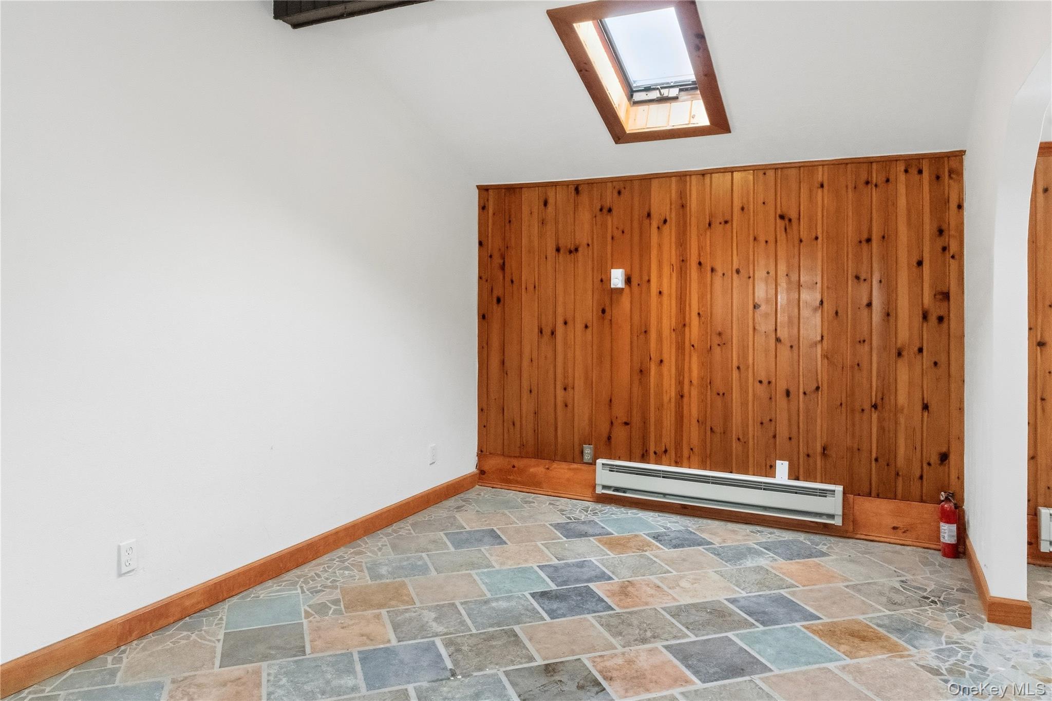 #11 photo, 378 Broadway 9W, Esopus , NY 12487