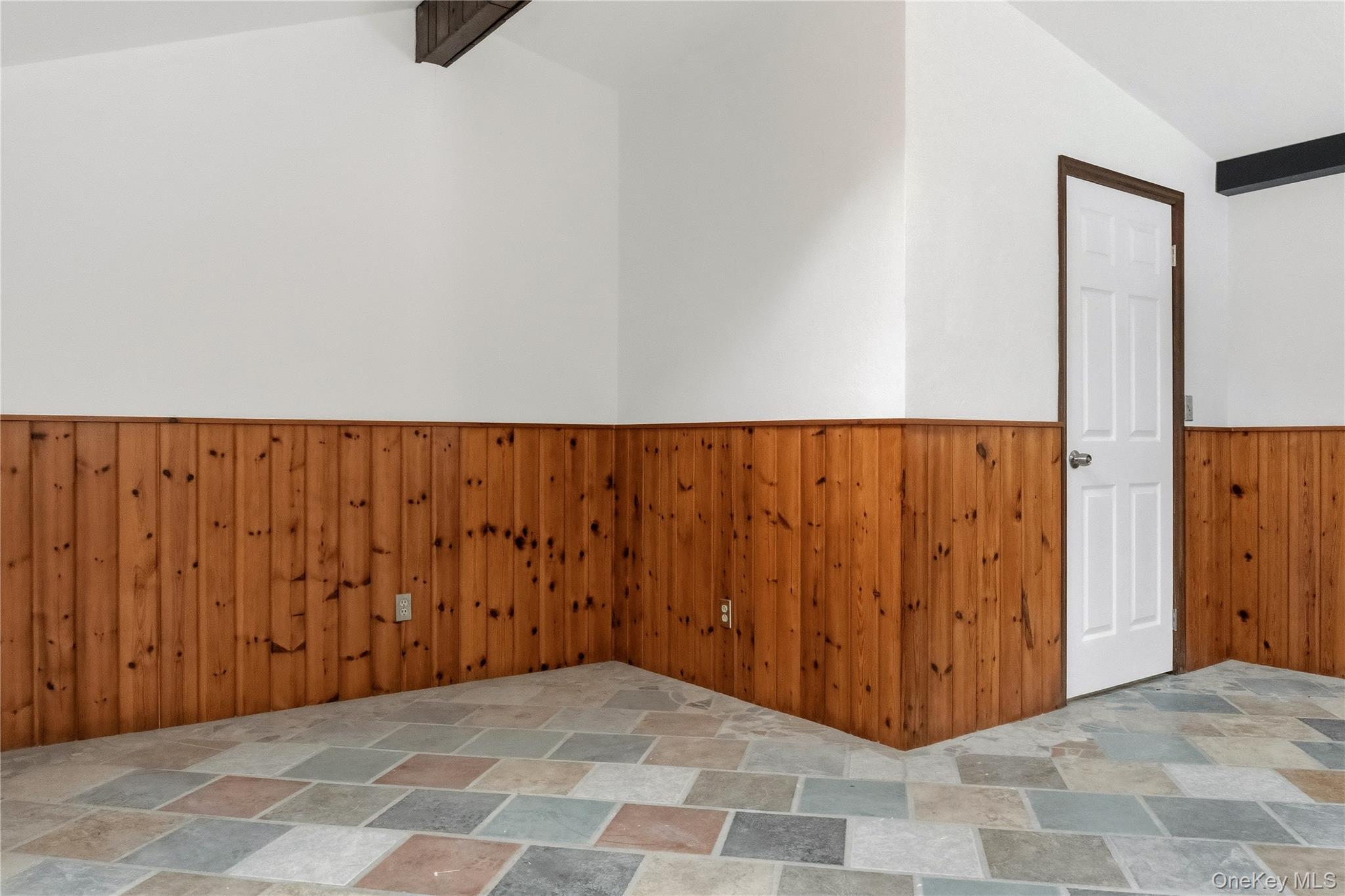 #19 photo, 378 Broadway 9W, Esopus , NY 12487