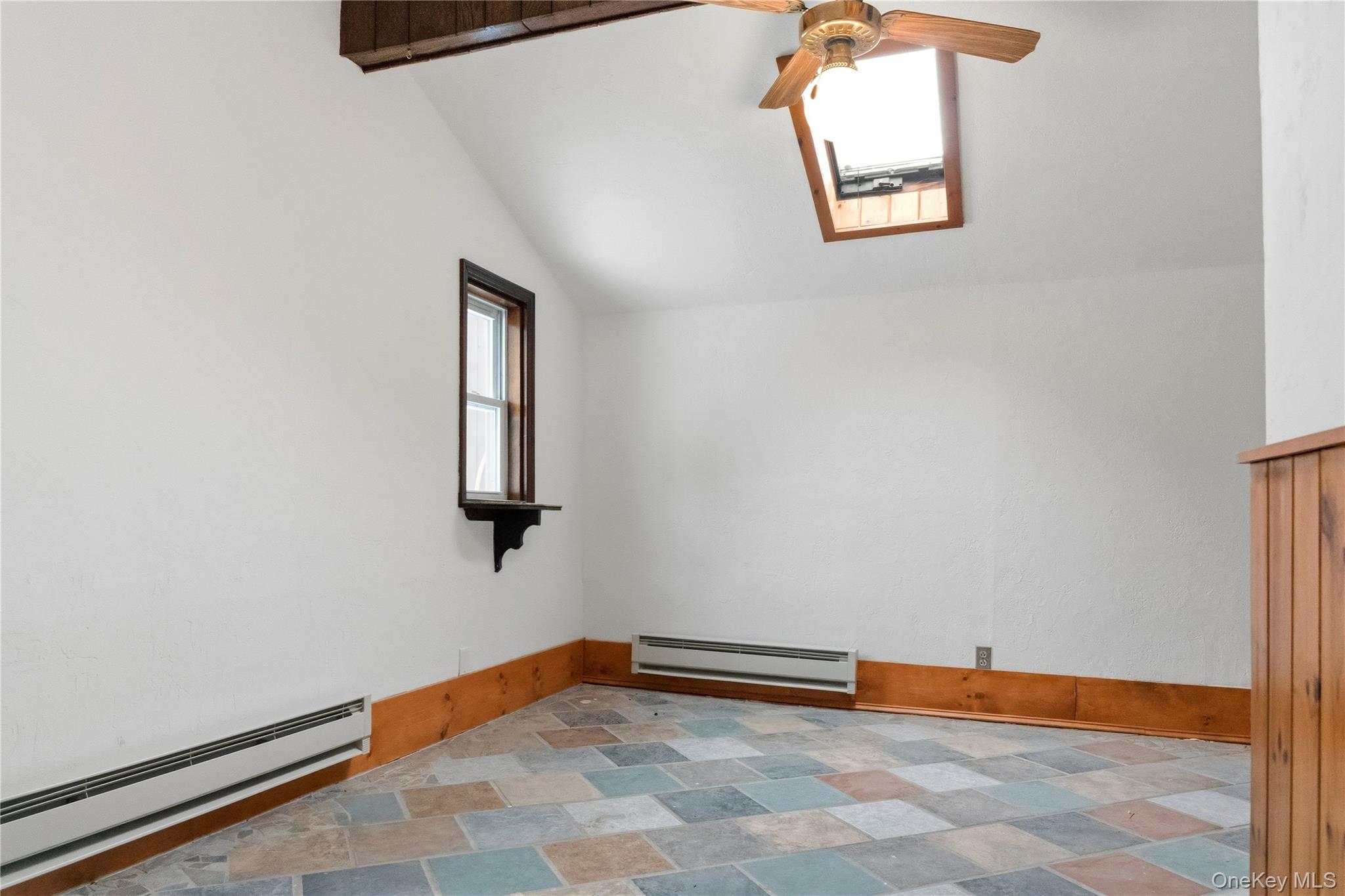 #20 photo, 378 Broadway 9W, Esopus , NY 12487